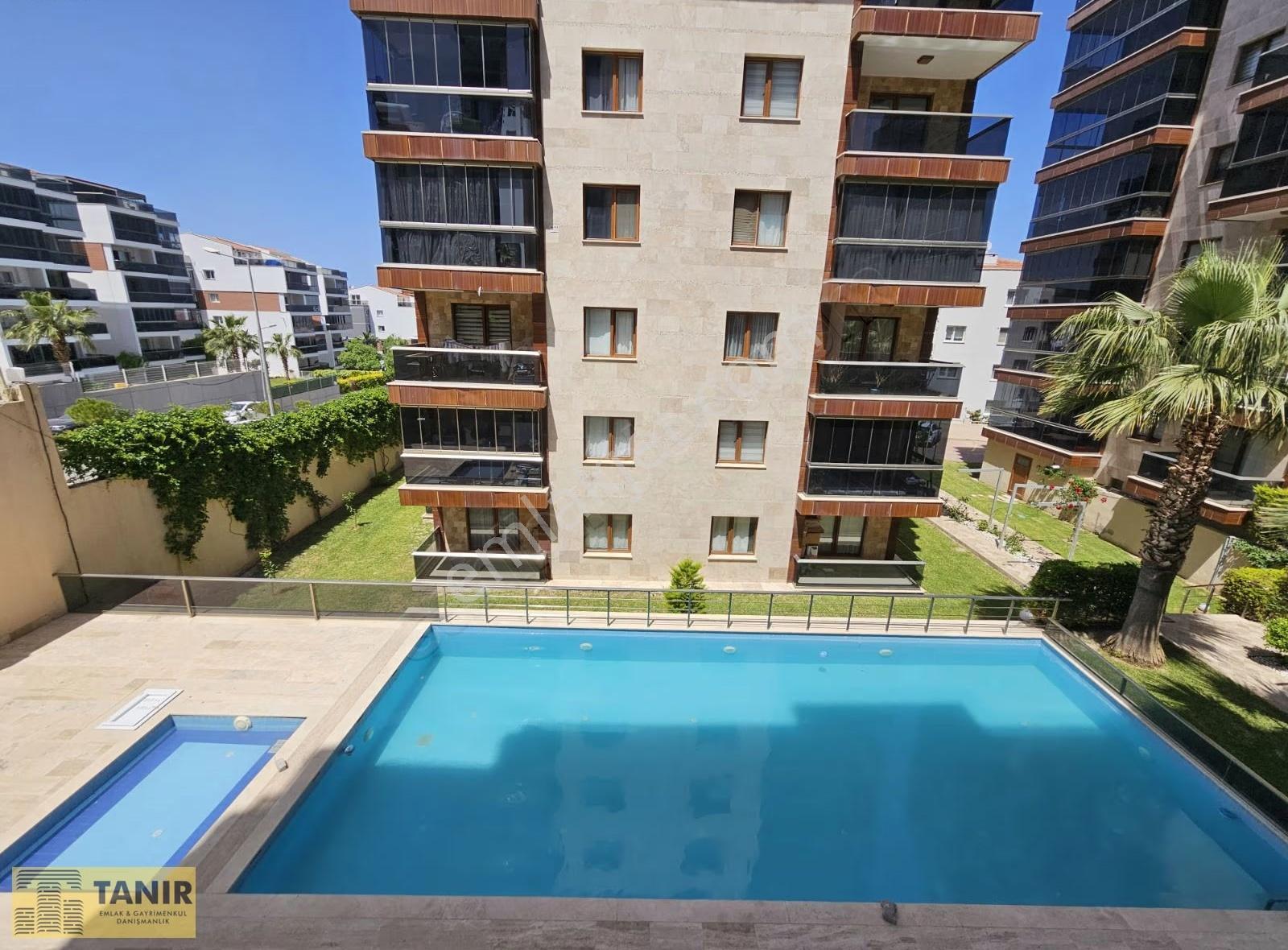 Kuşadası Ticaret Odası Arkası Deniz Manzaralı 4+1 Eşyalı Daire - Görsel 26