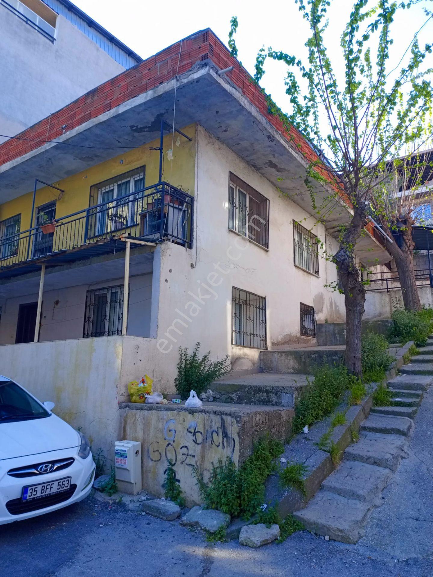 Buca Emlak Tan Satılık 2 Katlı Bina Konak Ulubatlı Mh
