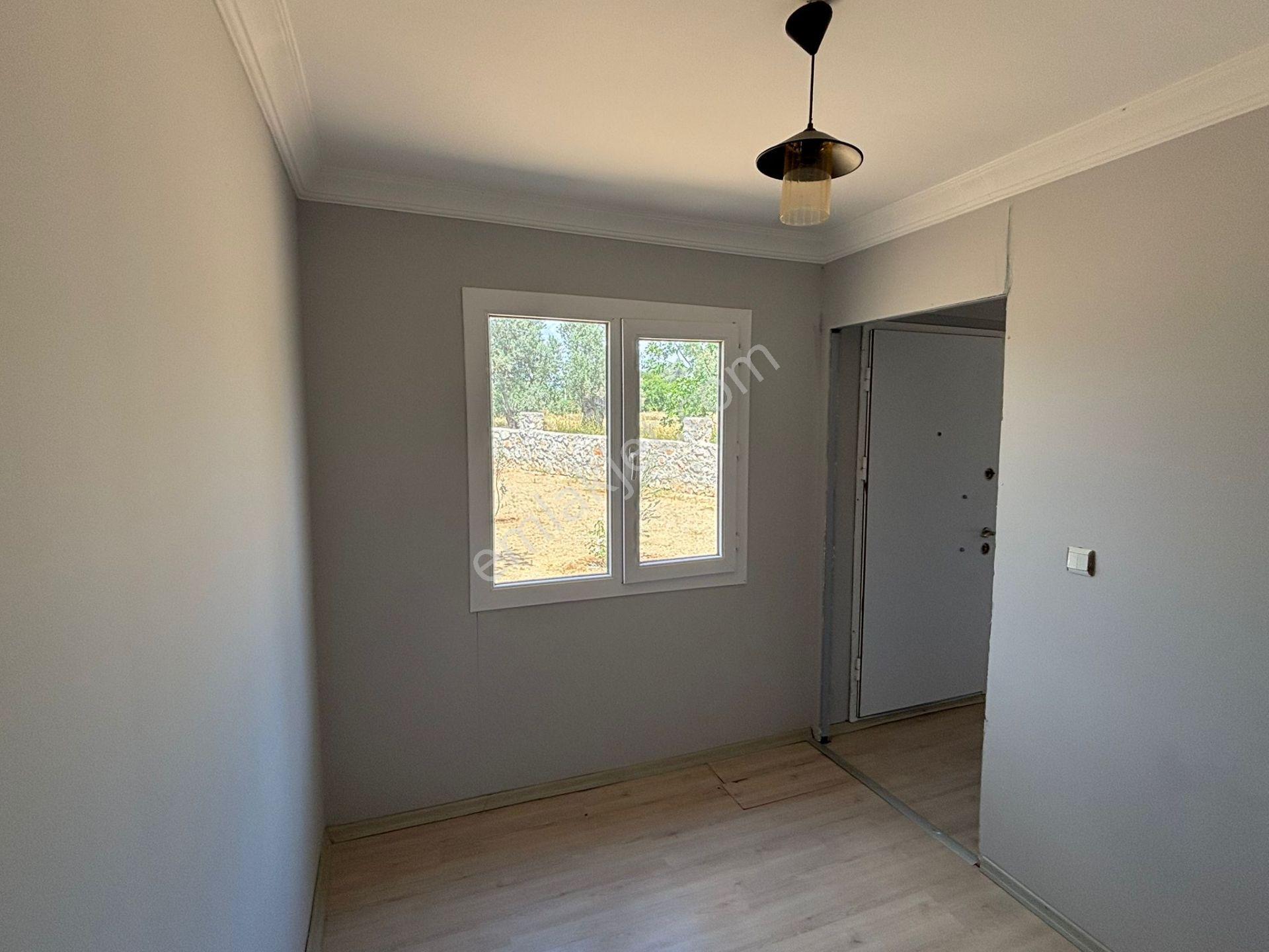 İzmir Menderes Görece'de 348m² Taş Duvarlı-sürgülü Kapılı Prefabrik Evli Fırsat Tarla !! - Görsel 22