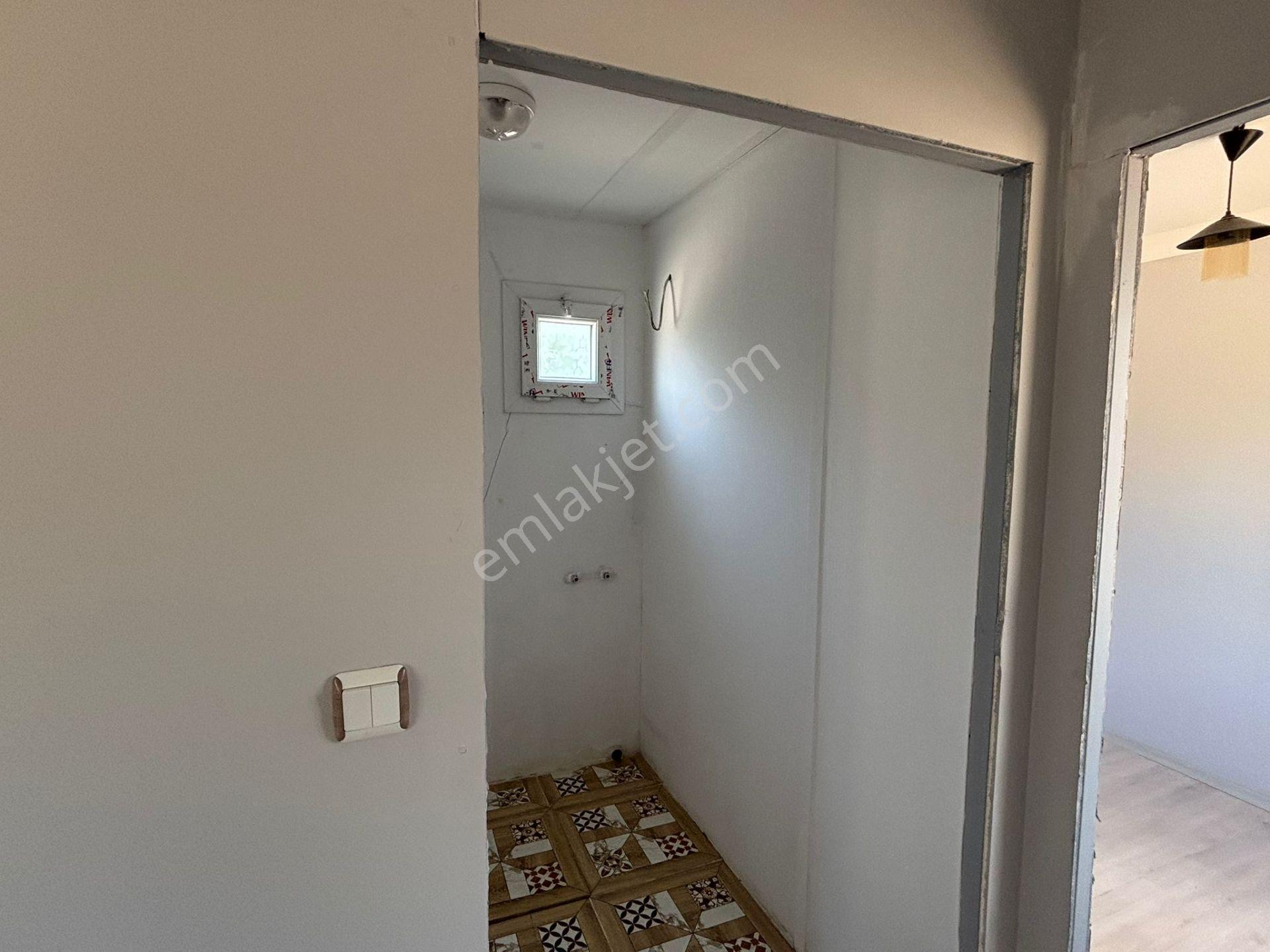 İzmir Menderes Görece'de 348m² Taş Duvarlı-sürgülü Kapılı Prefabrik Evli Fırsat Tarla !! - Görsel 17