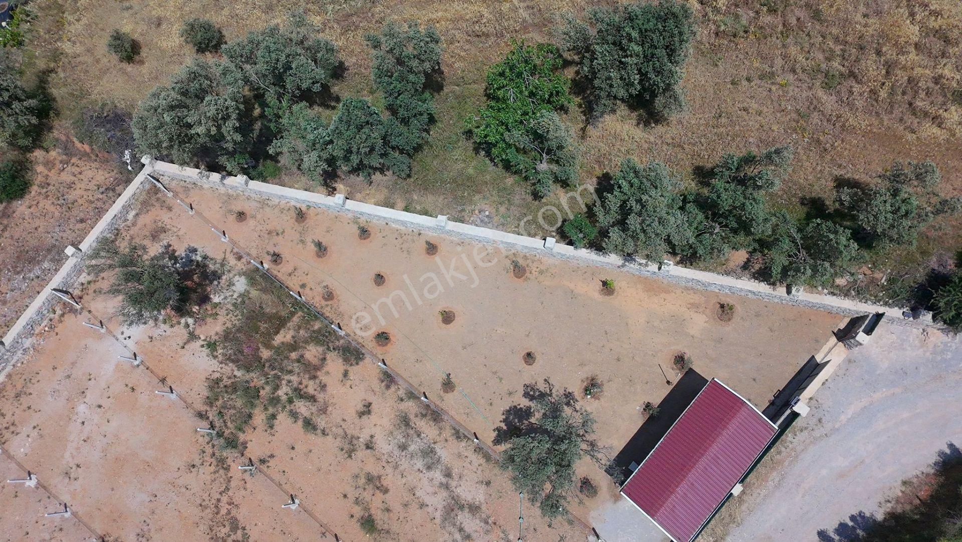 İzmir Menderes Görece'de 348m² Taş Duvarlı-sürgülü Kapılı Prefabrik Evli Fırsat Tarla !! - Görsel 27