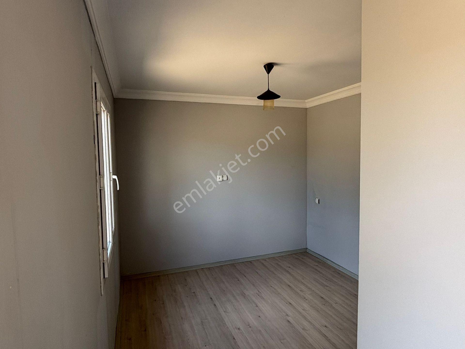 İzmir Menderes Görece'de 348m² Taş Duvarlı-sürgülü Kapılı Prefabrik Evli Fırsat Tarla !! - Görsel 14