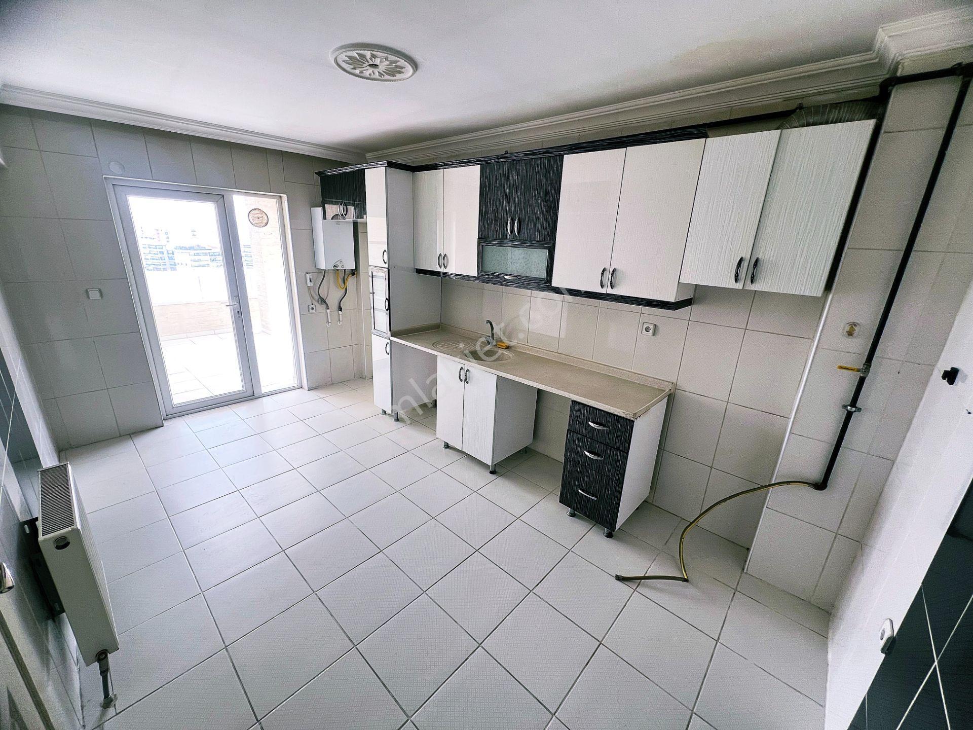 Cihandan Kayalar Vadi Park Manzaralı Güney Cephe Kiralık 3+1 Dai - Görsel 5