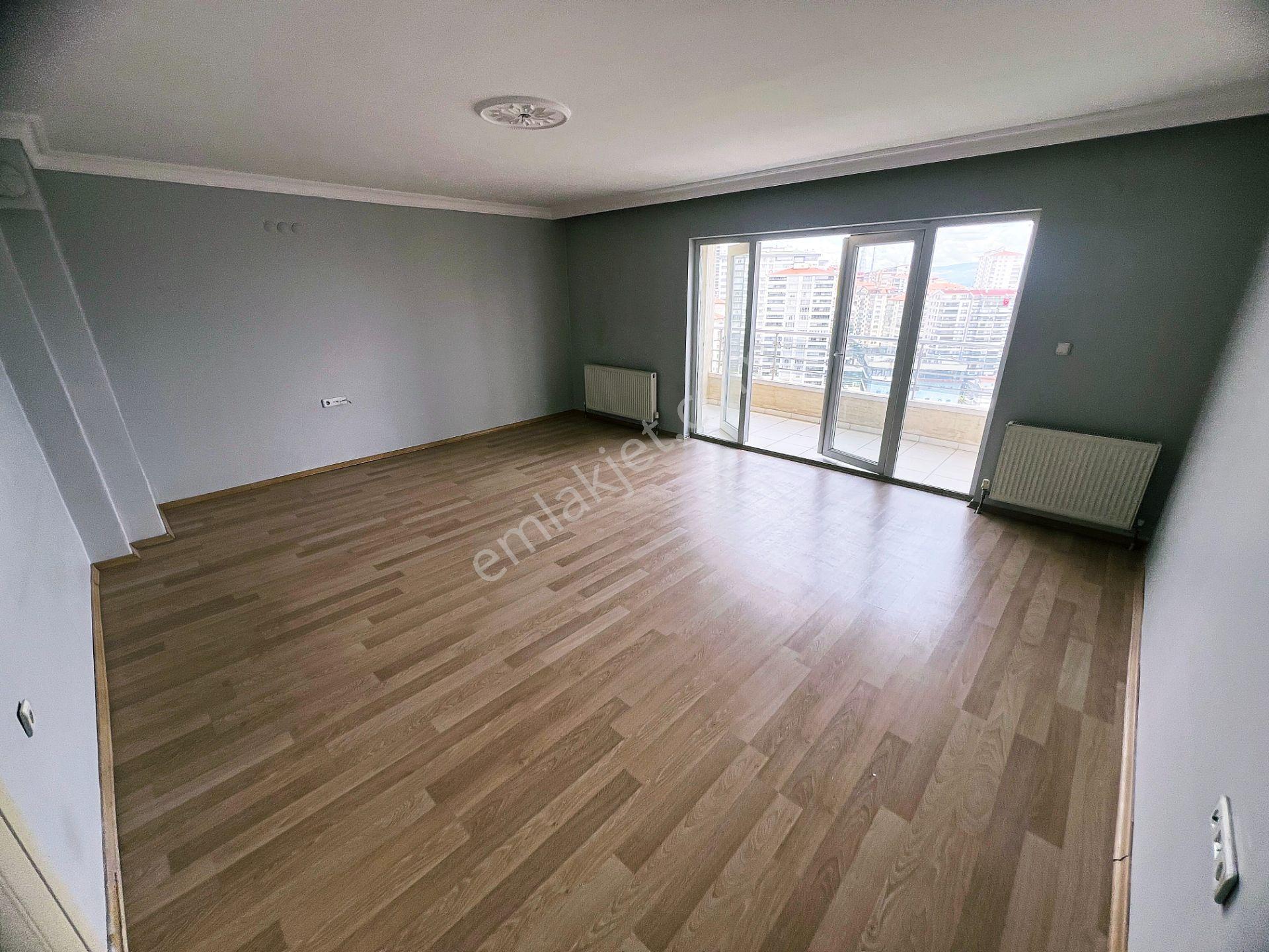Cihandan Kayalar Vadi Park Manzaralı Güney Cephe Kiralık 3+1 Dai - Görsel 8