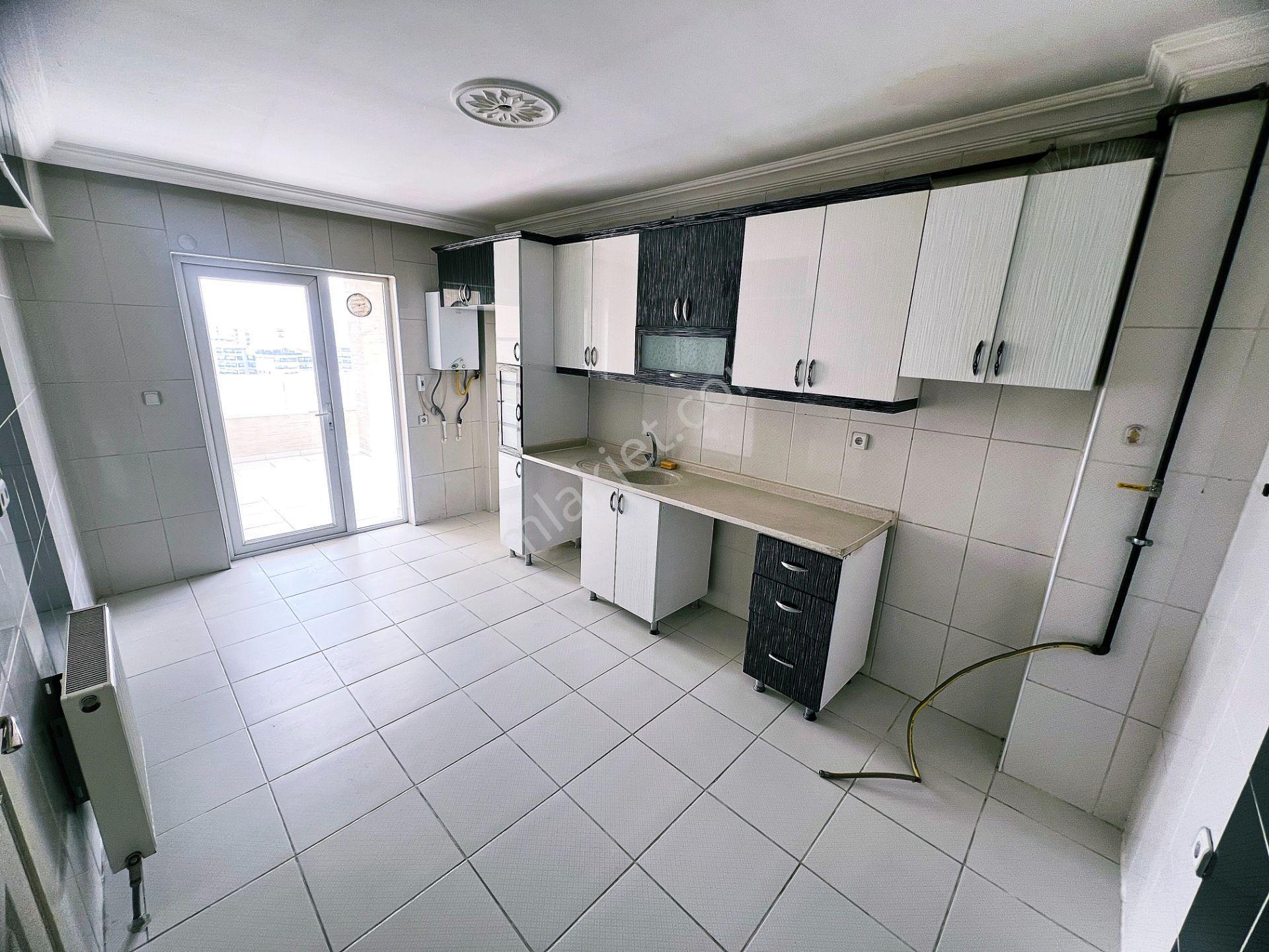 Cihandan Kayalar Vadi Park Manzaralı Güney Cephe Kiralık 3+1 Dai - Görsel 4