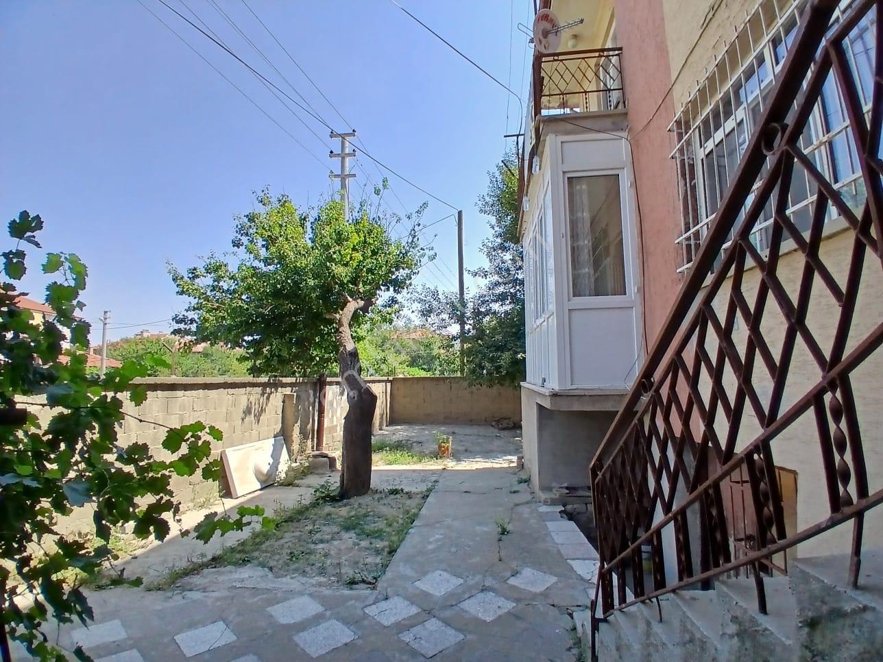 Akçay Emlak'tan Akşehir Yeni Mahallede Doğalgazlı İki Daireli Satılık Müstakil Ev - Görsel 14