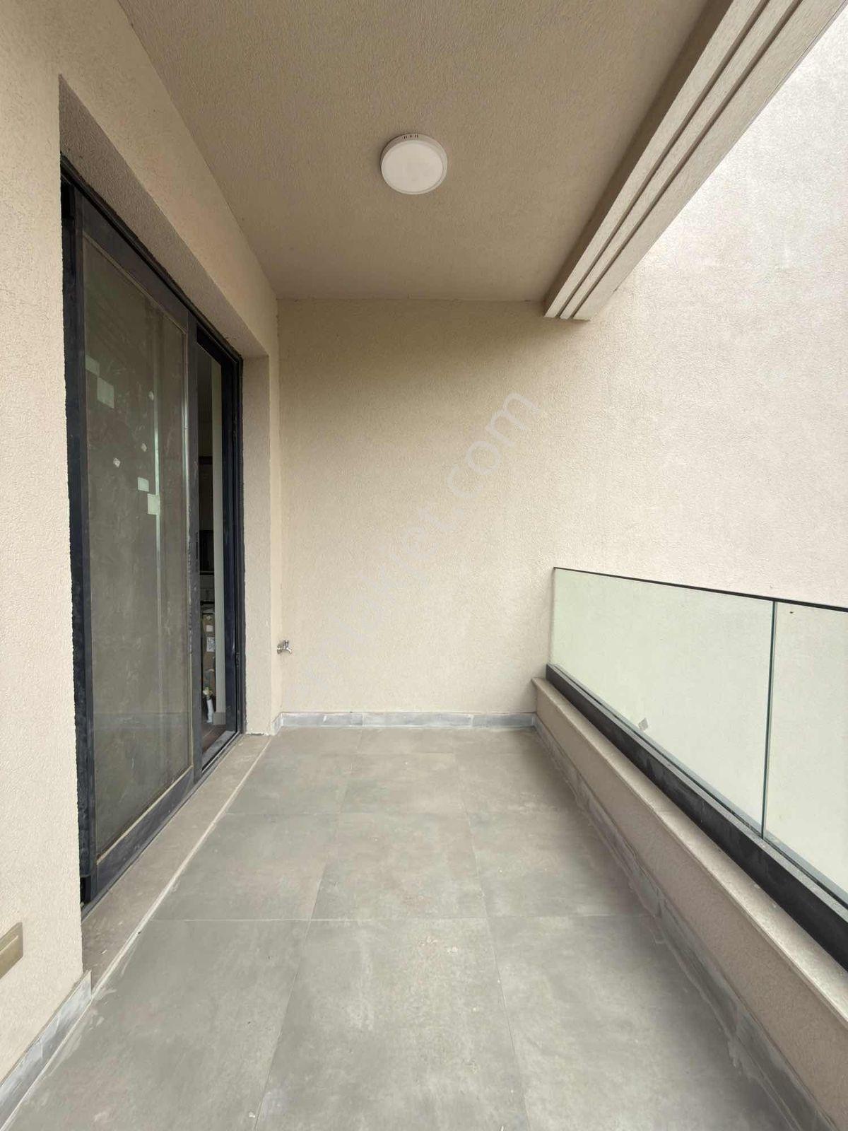 Nova'dan Mirnas Bahçeşehir Sitesi'nde 1+1 Kiralık Daire - Görsel 5