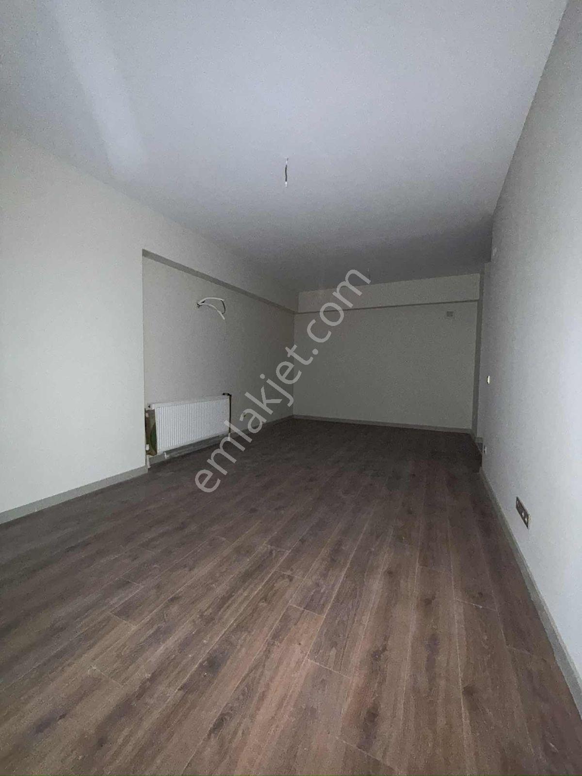 Nova'dan Mirnas Bahçeşehir'de Kiralık 2+1 Arakat Daire - Görsel 2
