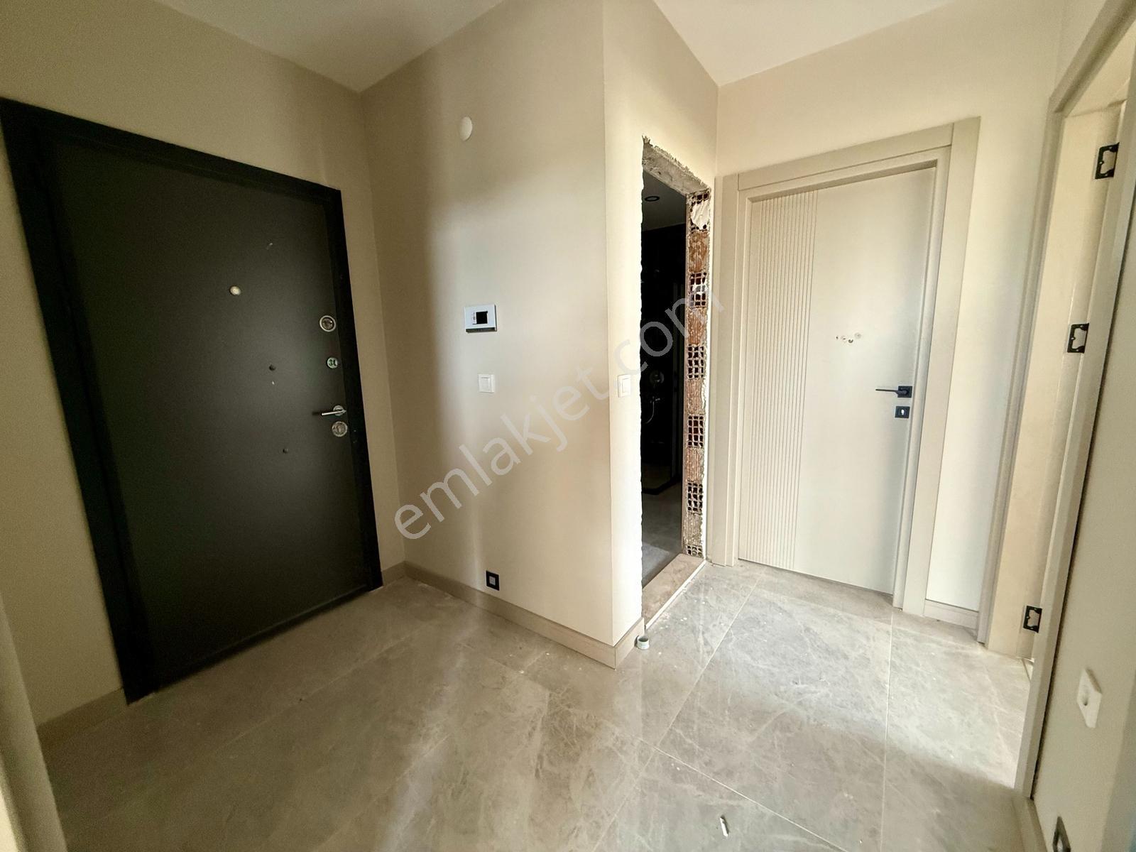 Yeniköy'de Caddeye Yakın Kiralık Ebeveyn Banyolu Sıfır 2+1 Daire - Görsel 28