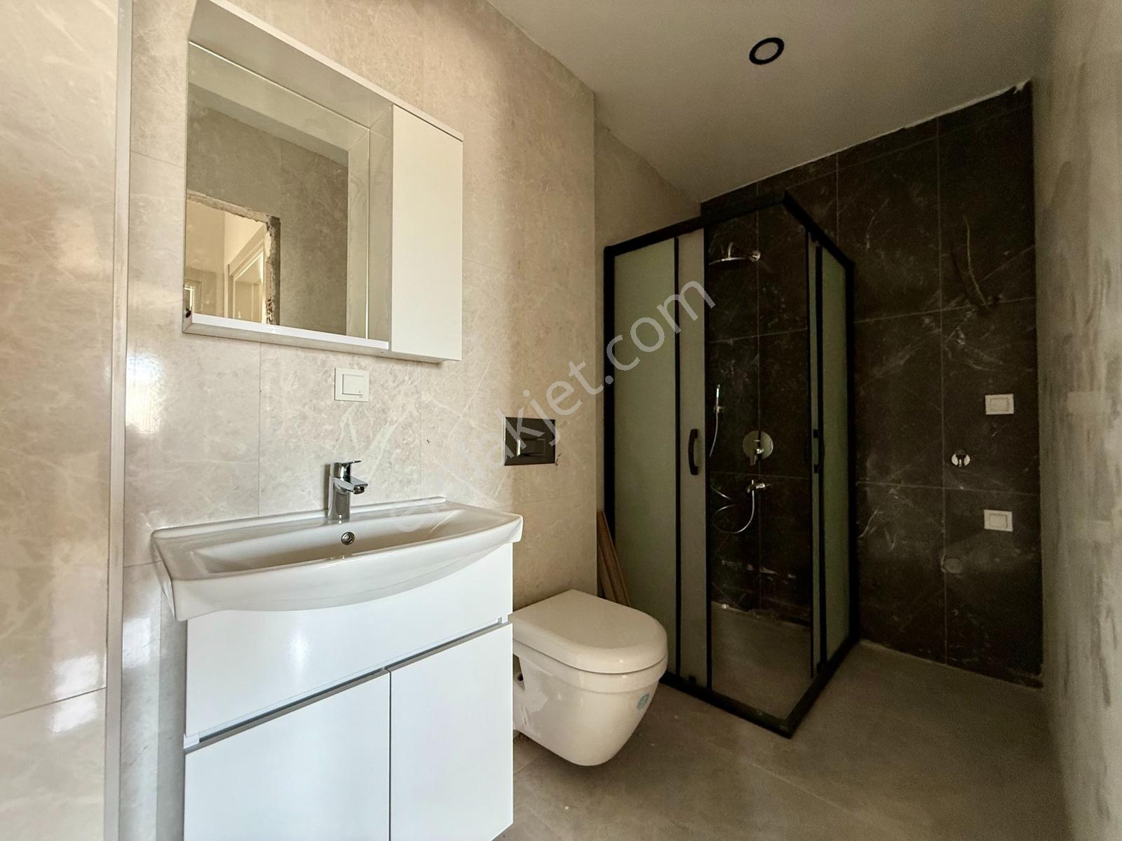 Yeniköy'de Caddeye Yakın Kiralık Ebeveyn Banyolu Sıfır 2+1 Daire - Görsel 17