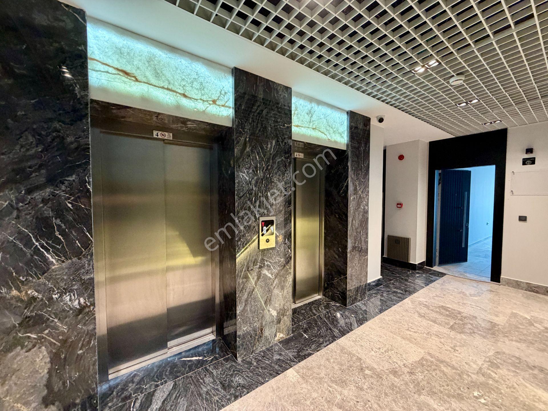 Kuşadası Merkez Ana Cadde Üzerınde 70 M² Kıralık Ofıs - Görsel 26