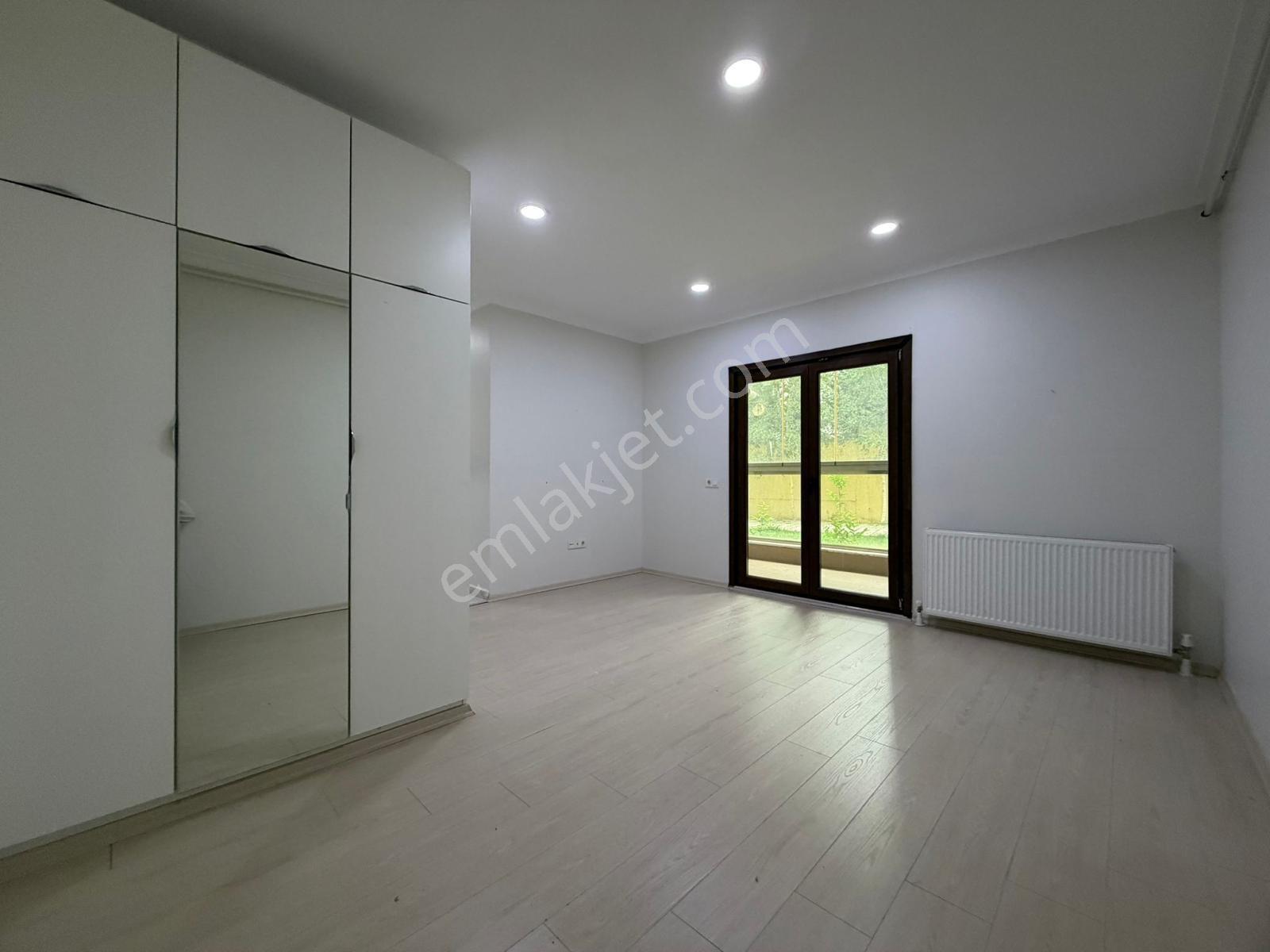 Kozyatağı'nda Yeşillikler İçinde Çift Balkonlu E.banyolu 2+1 Boş - Görsel 29