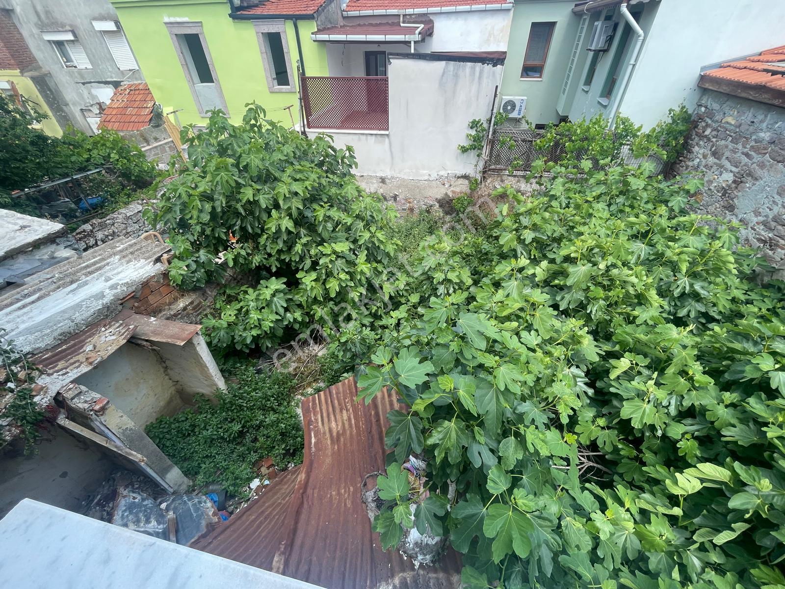 Ayvada'dan Ayvalık Gazikemalpaşa Denize 100 Metre Bahçeli 3 Katlı 4+1 Taş Rum Evi - Görsel 35