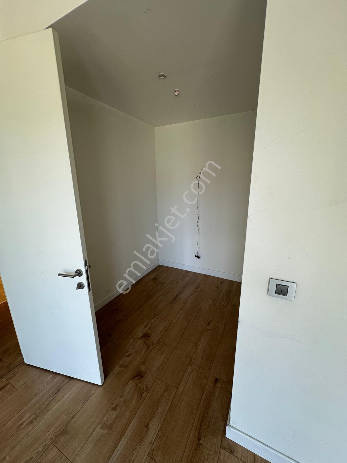 Blue Lakeda Leb-i Derya Manzaralı Teraslı Lüks 2+1 Satılık Daire - Görsel 21