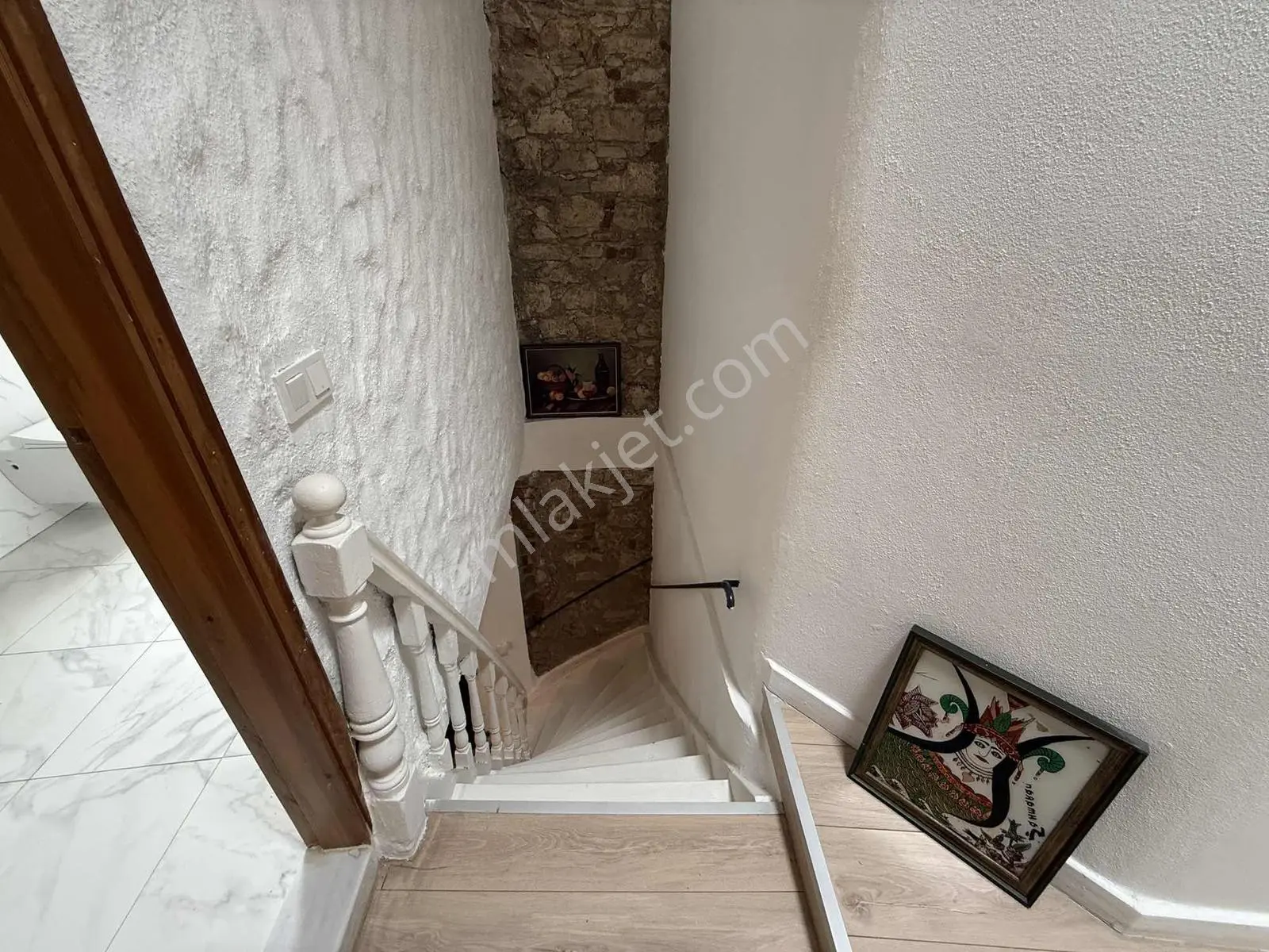 Urla Malgaca'da Tadilatlı Taş Evde Eşyalı Kiralık 1+1 - Görsel 23