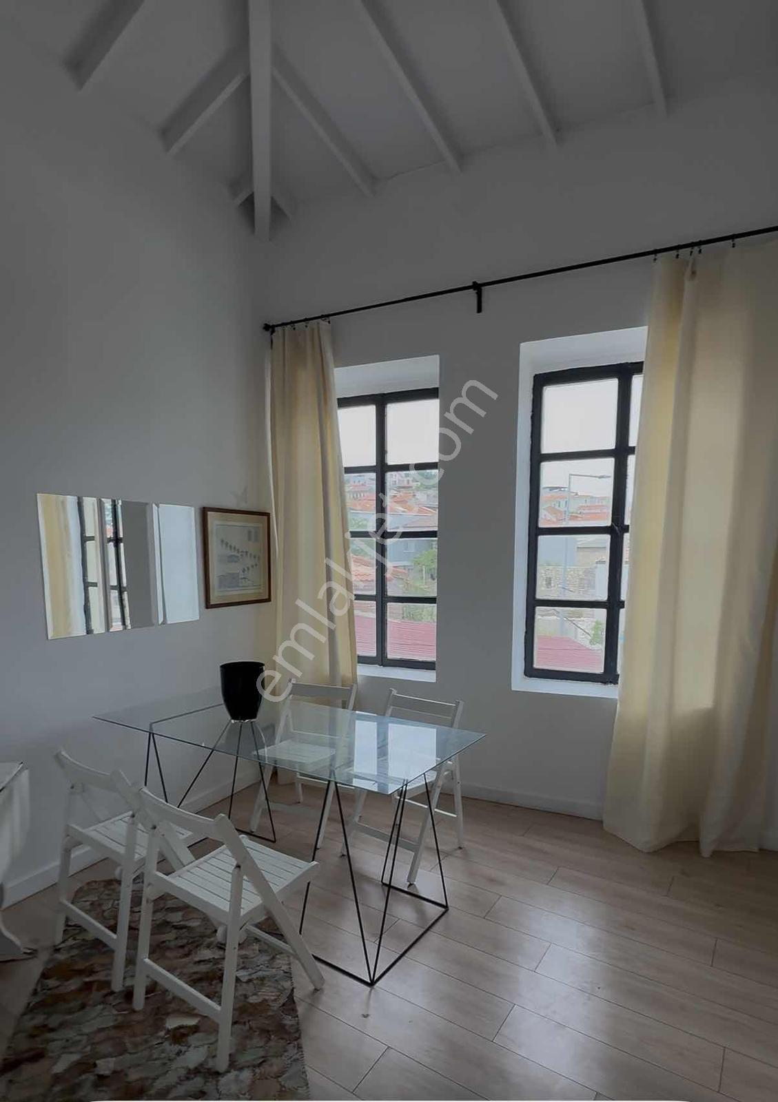 Urla Malgaca'da Tadilatlı Taş Evde Eşyalı Kiralık 1+1 - Görsel 29