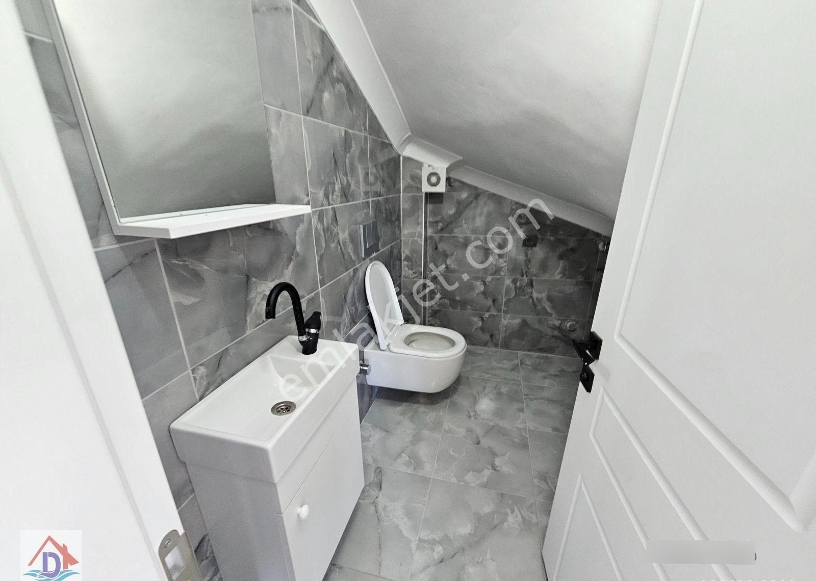 Deniz'den 4+1 Bahçeli, Denize Yürüme Mesafesinde Villa - Görsel 35