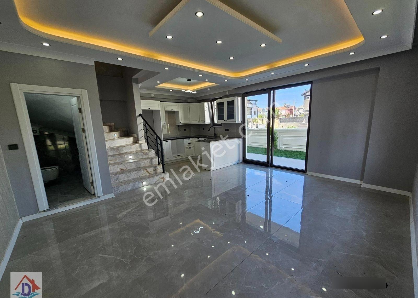 Deniz'den 4+1 Bahçeli, Denize Yürüme Mesafesinde Villa - Görsel 19