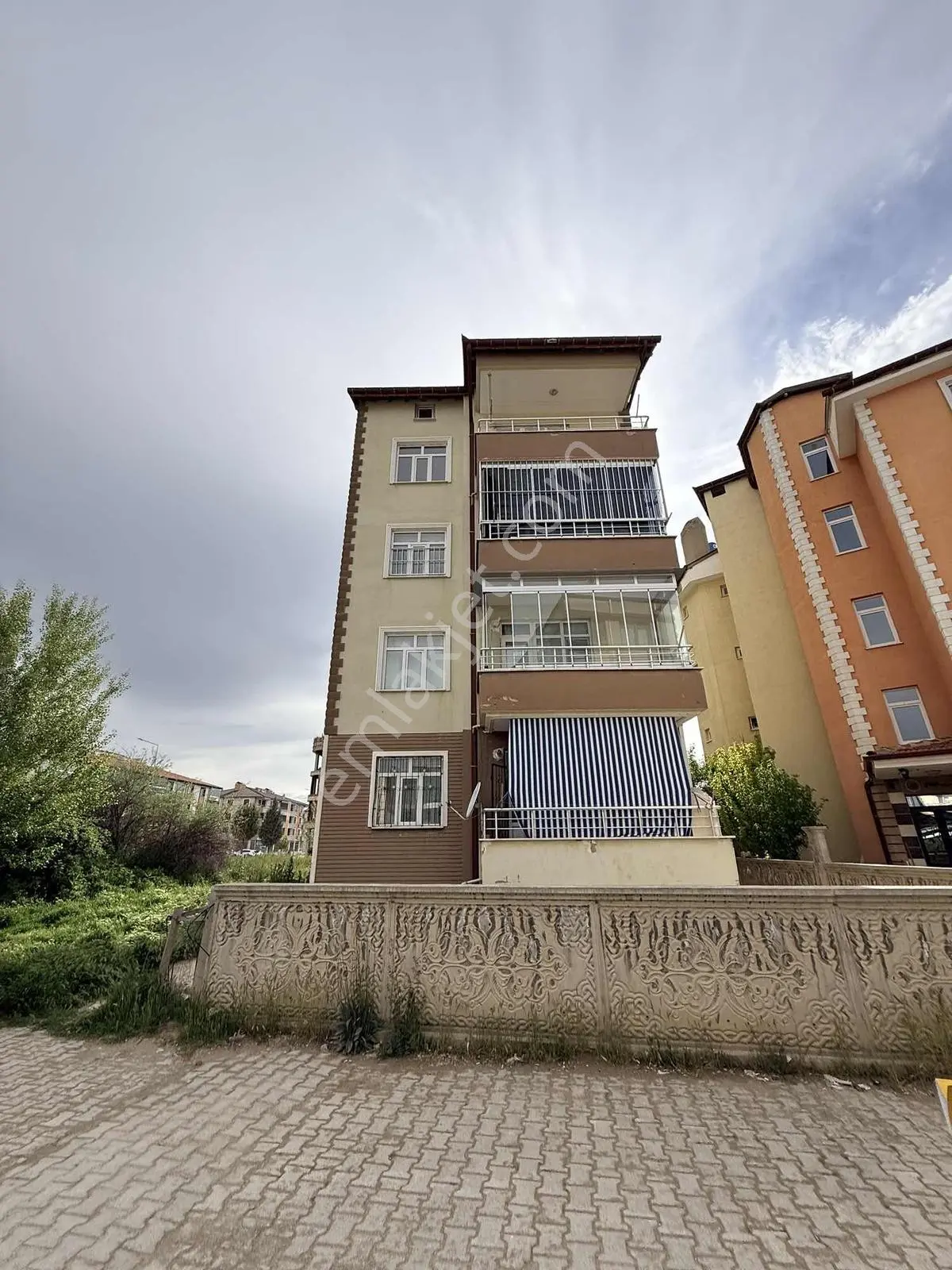 Ilgın Camiatik Mahallesinde Bakımlı 2+1 Daire