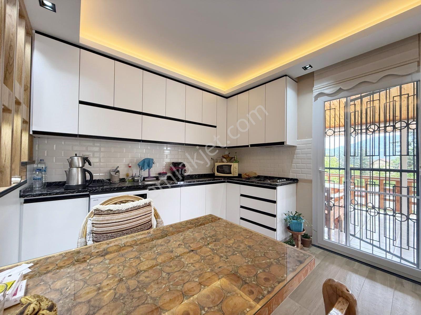 ░_*arcıty*_░den Güzelyayla'da 4+1 376 M² Arsa İçi Dublex Villa - Görsel 10