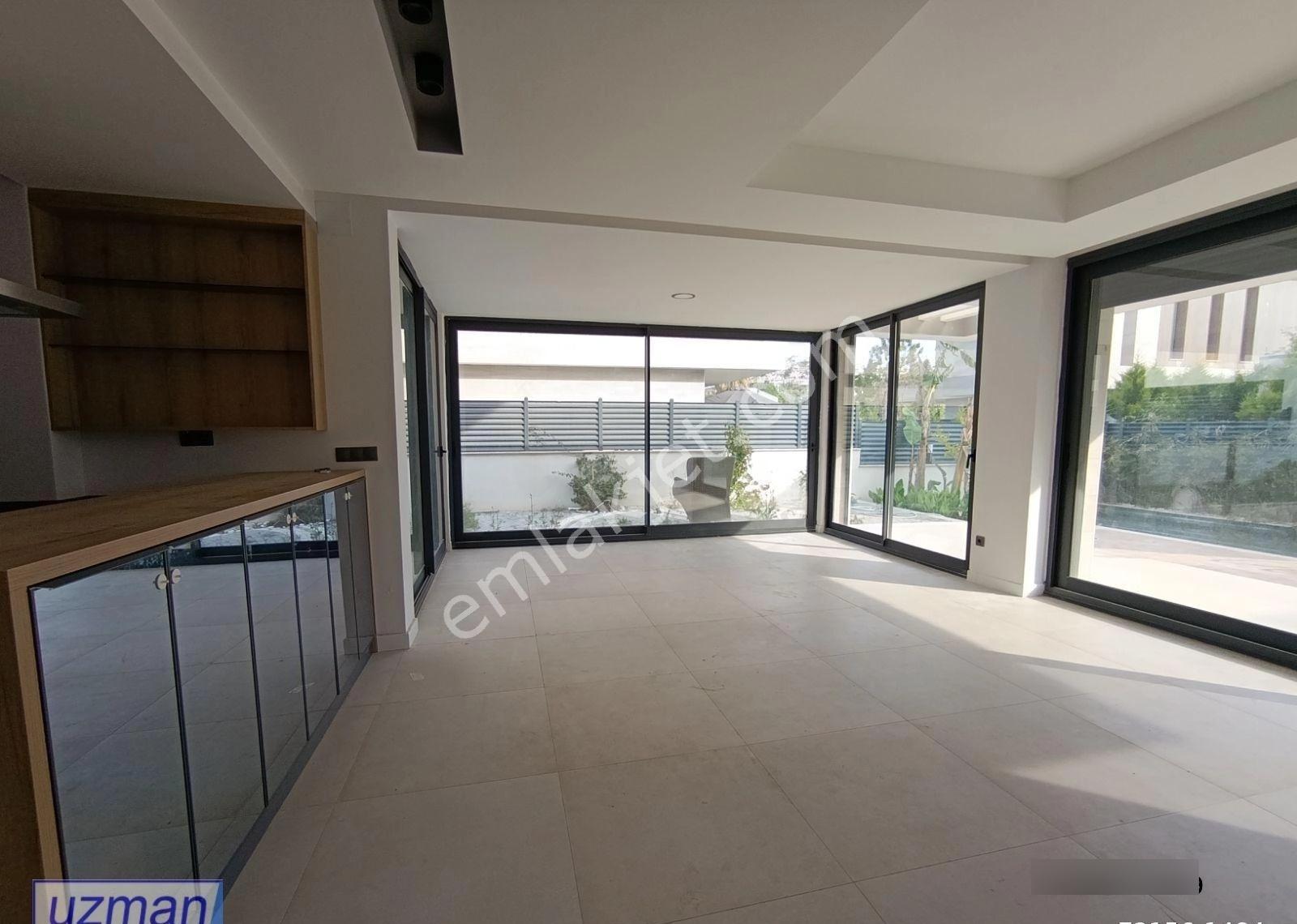 Karaova'da Müstakil Havuzlu Doğalgazlı 5+1 Kiralık Villa - Görsel 14