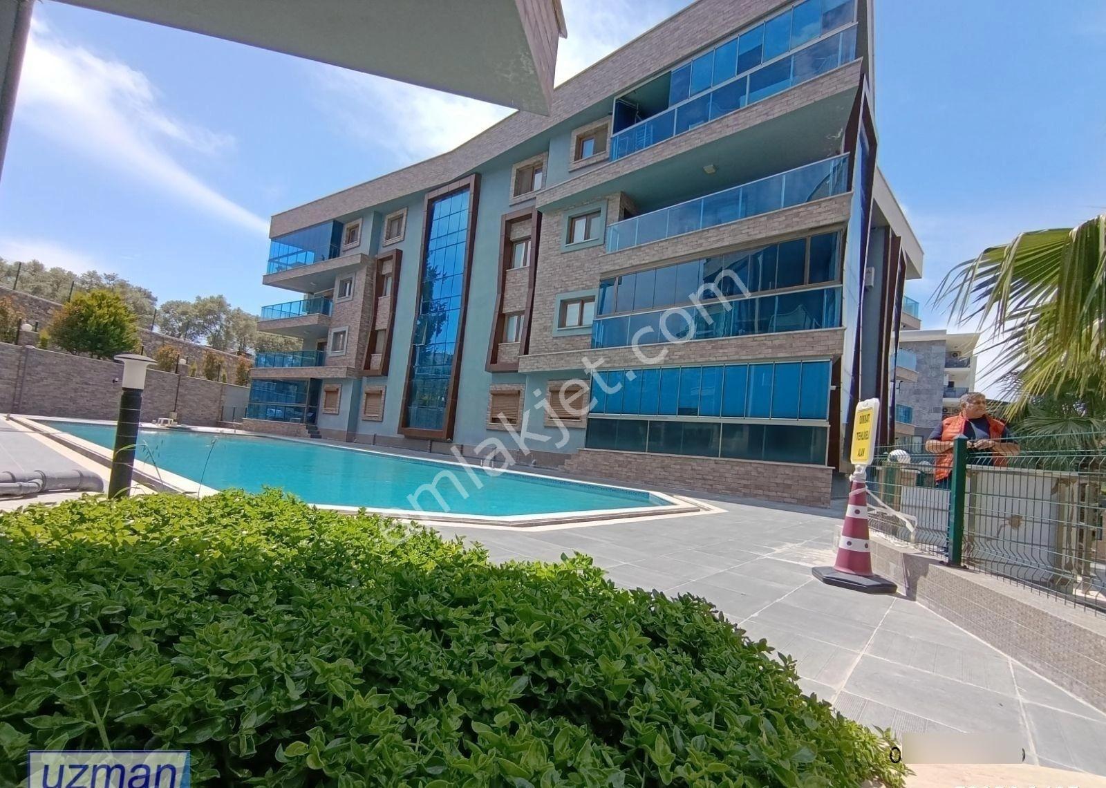 Değirmendere'de Havuzlu Site İçinde 3+1 Eşyalı Kiralık Daire - Görsel 13