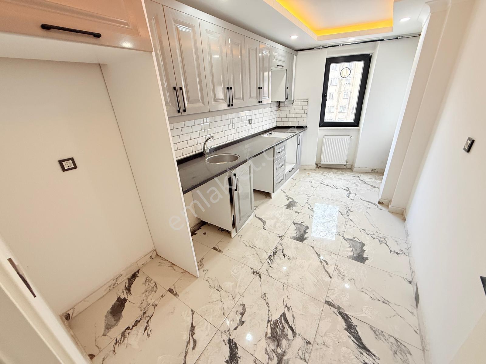 Pusula İnş.tan 50 Yıl Mah Cadde Uzerinde 125m2 3+1 1kat Daire - Görsel 5