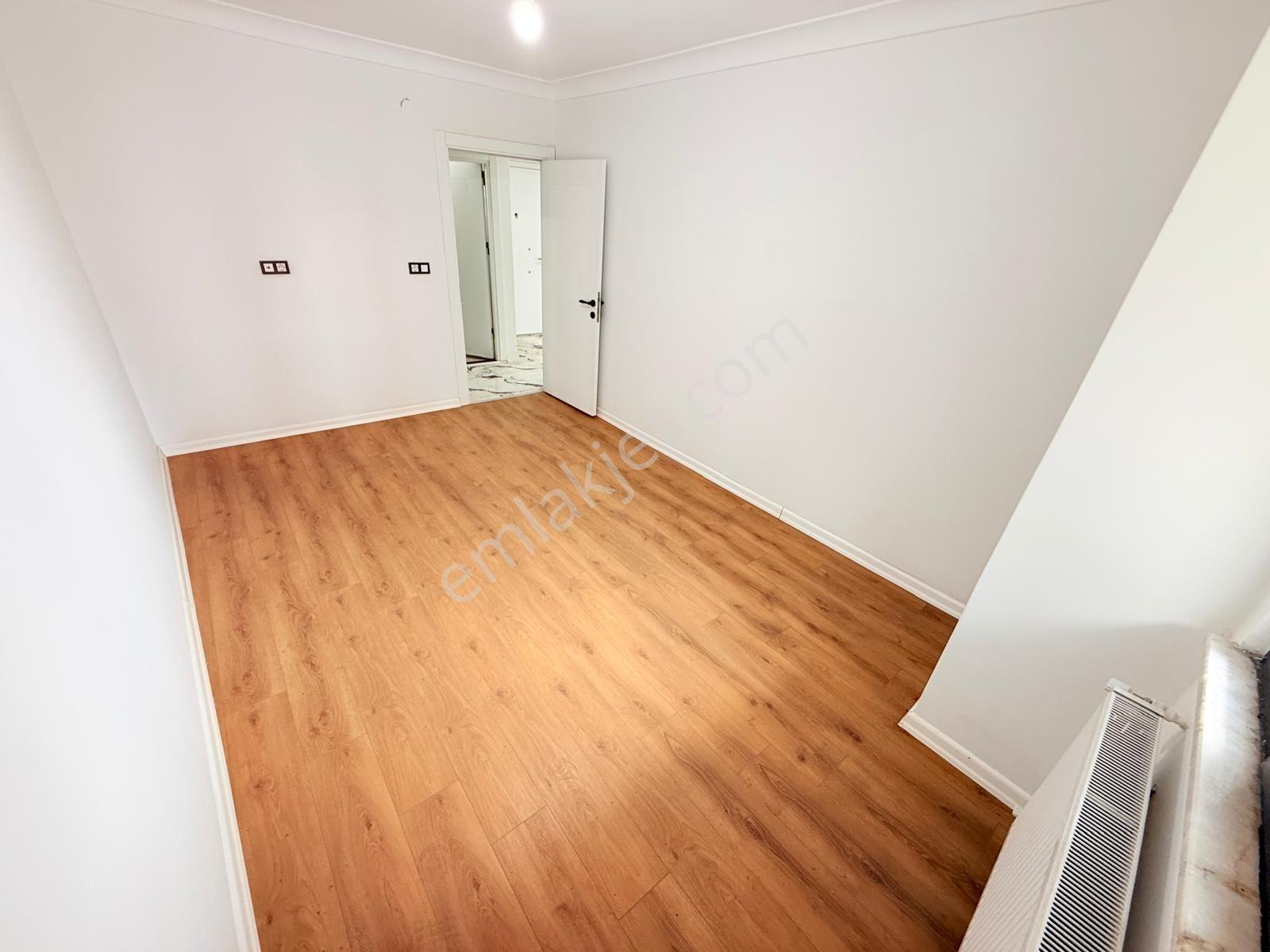 Pusula İnş.tan 50 Yıl Mah Cadde Uzerinde 125m2 3+1 1kat Daire - Görsel 15