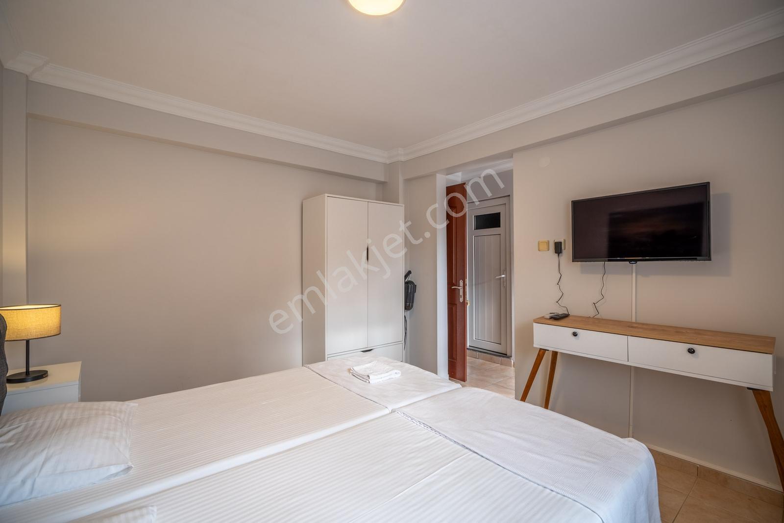 Cb Marina'dan İçmeler'de Ana Cadde'de Kiralık 1+0 Daireler - Görsel 10
