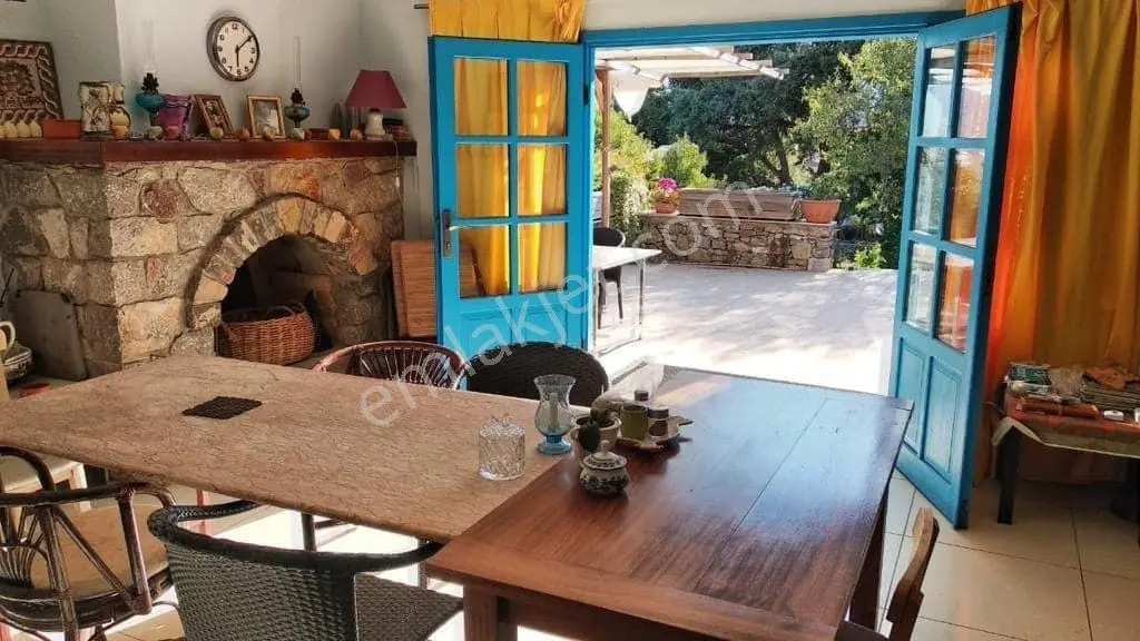 Marmaris Bozburun Deniz Ve Ada Manzaralı Emsalsiz Villa