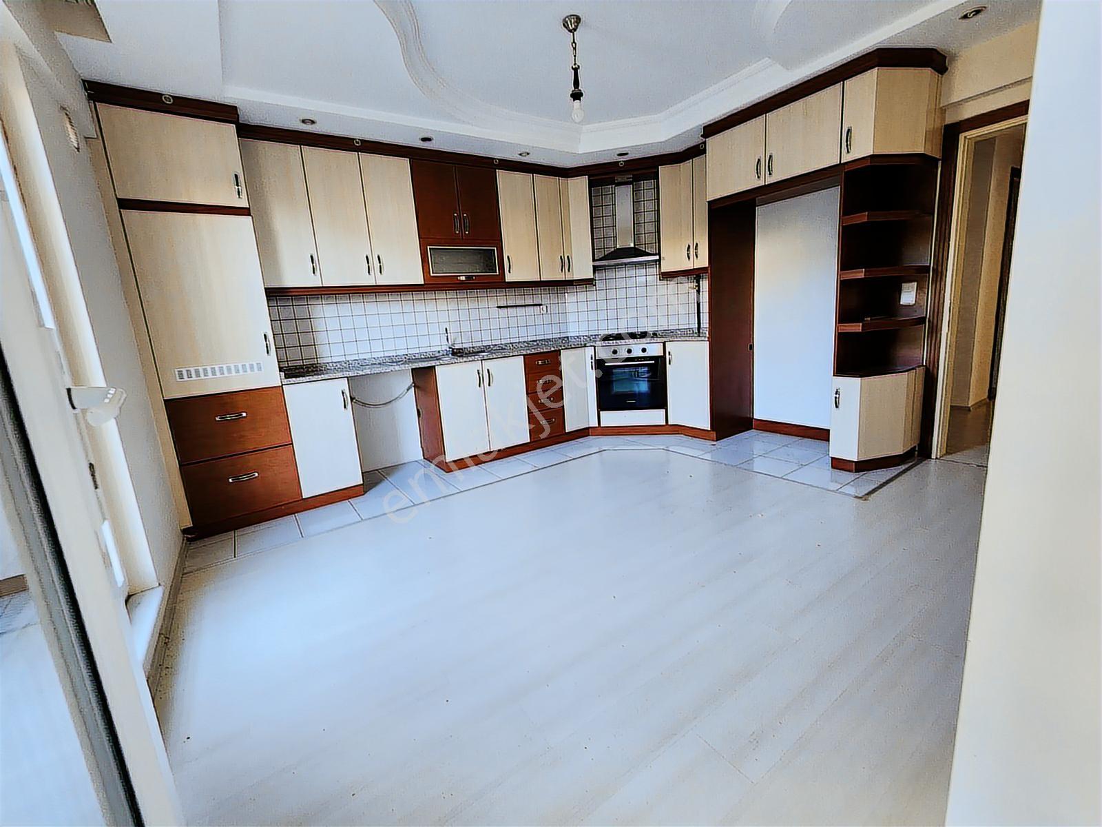 Adalet Mahallesinde Önü Ferah 3+1 Kiralık Daire - Görsel 33