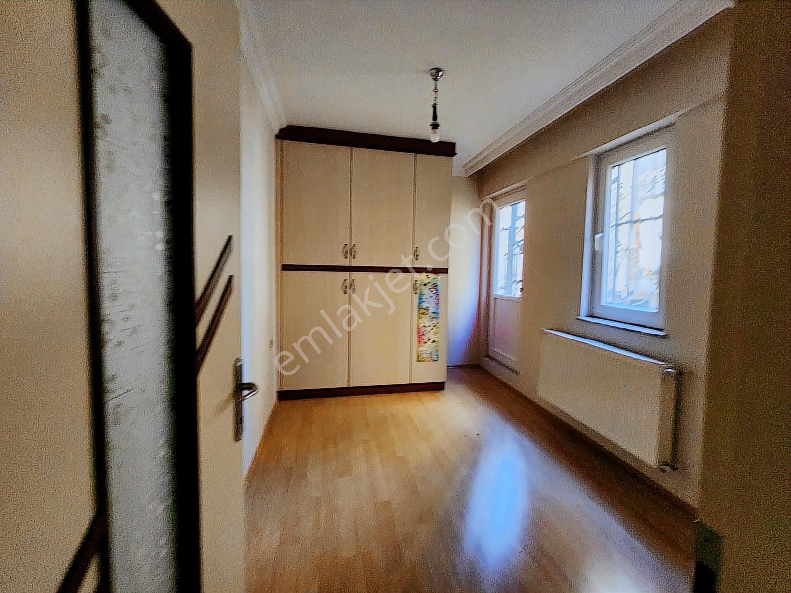 Adalet Mahallesinde Önü Ferah 3+1 Kiralık Daire - Görsel 7