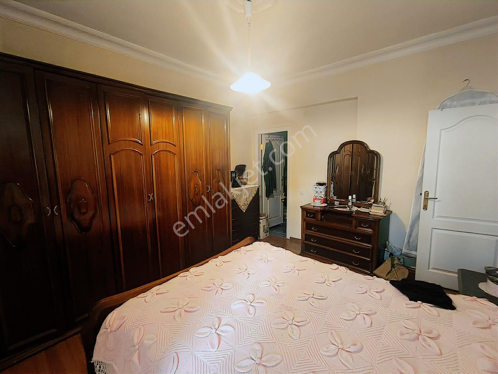 Beylikdüzü Barış Mah 3+1 180m2 Ara Kat Satılık Daire - Görsel 23