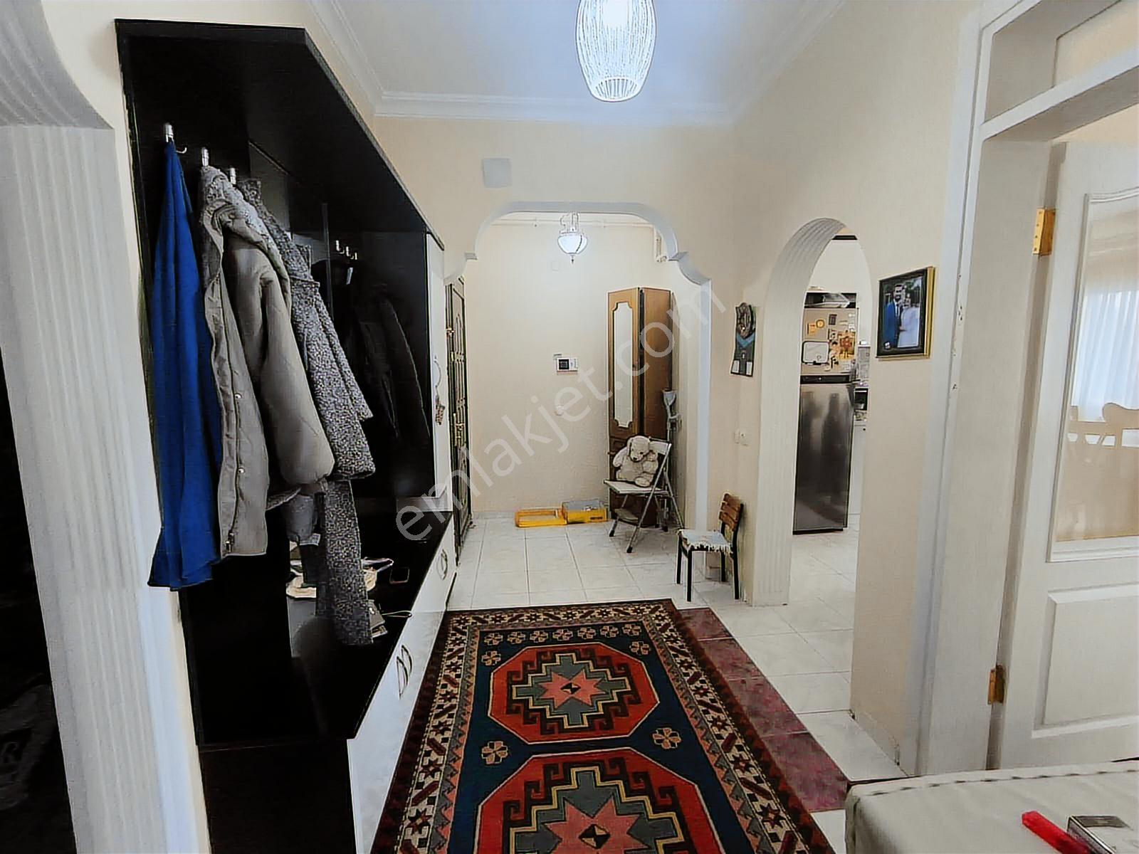 Beylikdüzü Barış Mah 3+1 180m2 Ara Kat Satılık Daire - Görsel 5