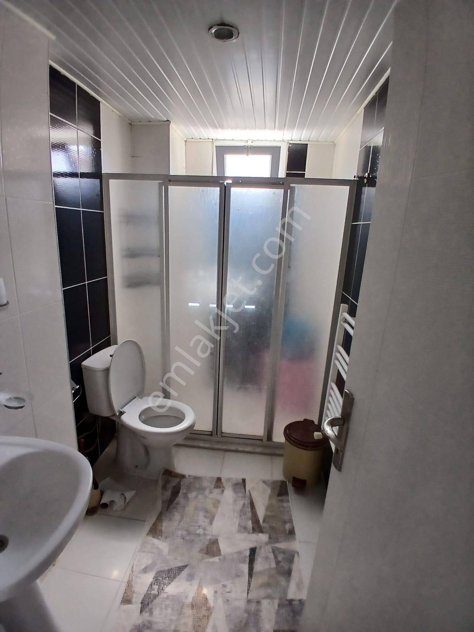 Ender Uysal Gayrimenkulden Yunusemre De Üniversiteye Yakın Balkonlu Asansörlü 1+1 Eşyalı Apart - Görsel 6