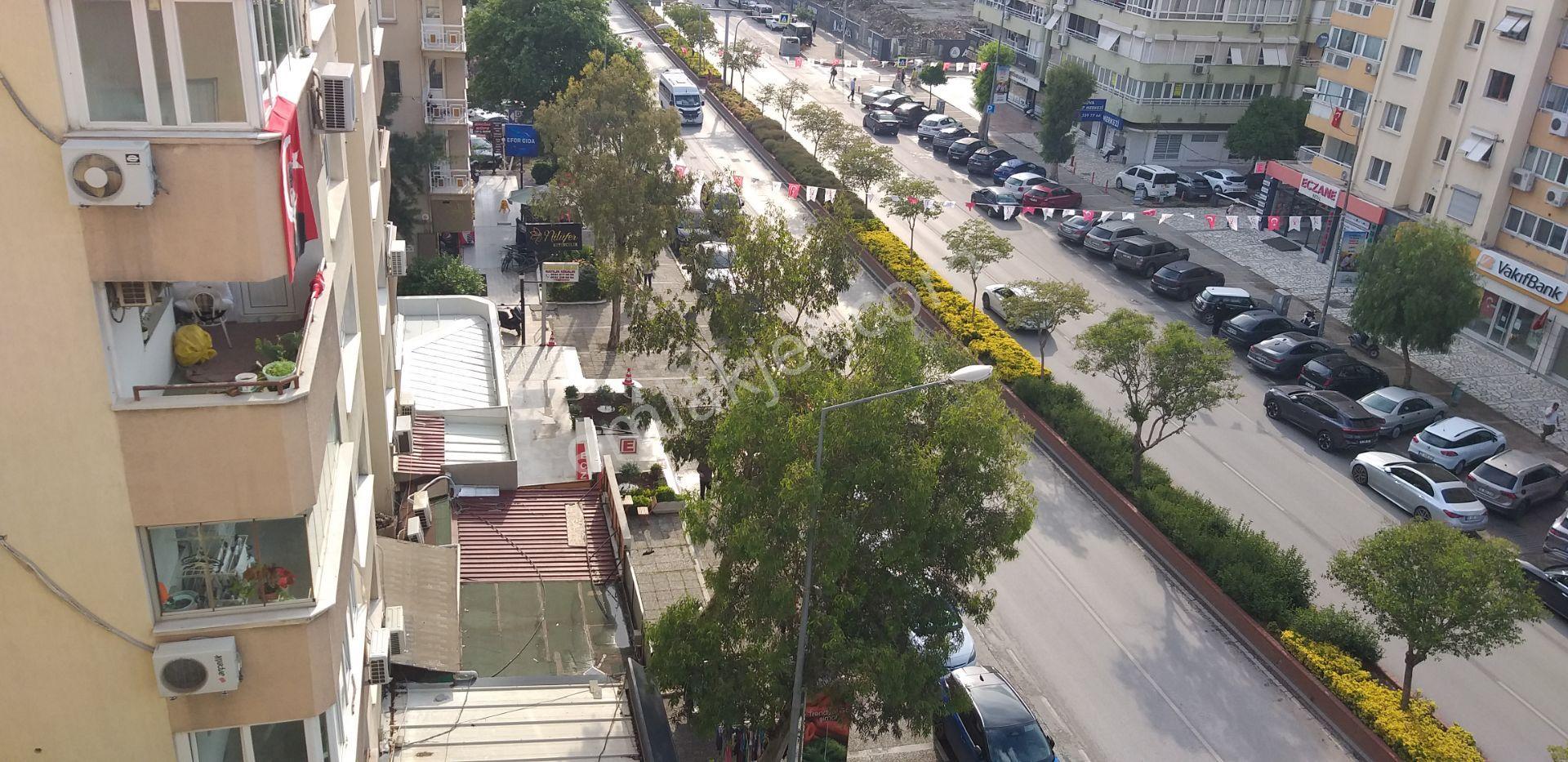 Bornova Özkanlar Kazımdirik Mah. Vakıfbank Şb. Karşısı Eşyalı Yada Eşyasız Kiralık 150 M Lüx Daire - Görsel 24