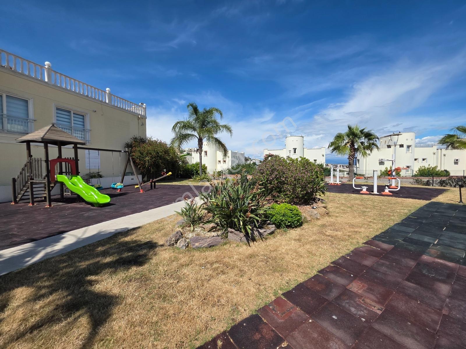 Bodrum Adabükü Turkuaz Sitesi Manzaralı Ebeveyn Banyolu 2+1daire - Görsel 19