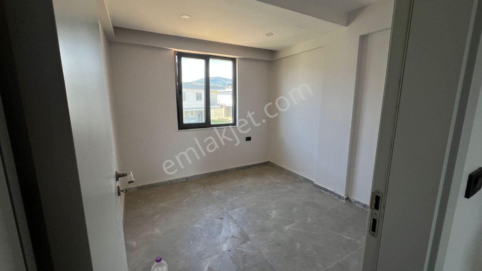 Milas Kazıklı Koyunda Havuzlu Sitede Satılık 3+1 Villa - Görsel 19
