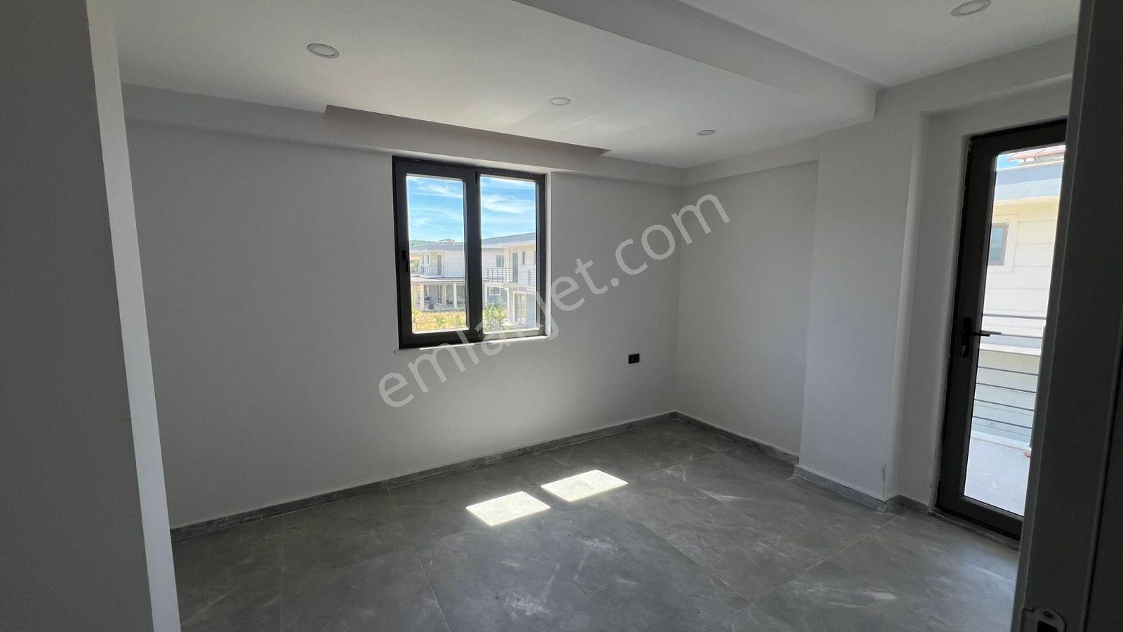 Milas Kazıklı Koyunda Havuzlu Sitede Satılık 3+1 Villa - Görsel 5