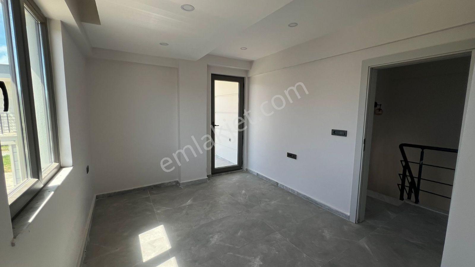 Milas Kazıklı Koyunda Havuzlu Sitede Satılık 3+1 Villa - Görsel 8