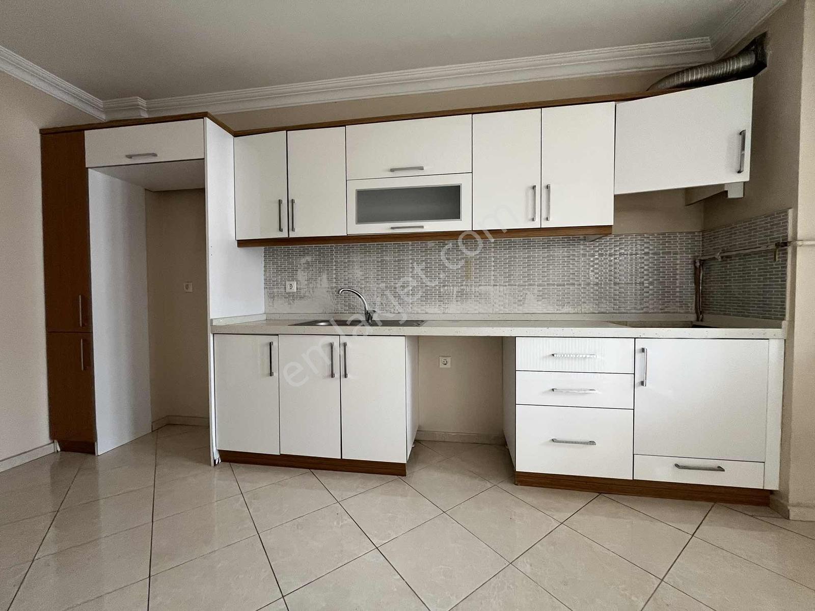 Demirci Mahallesi Site İçerisinde Ara Kat Satılık 3+1 Daire - Görsel 5
