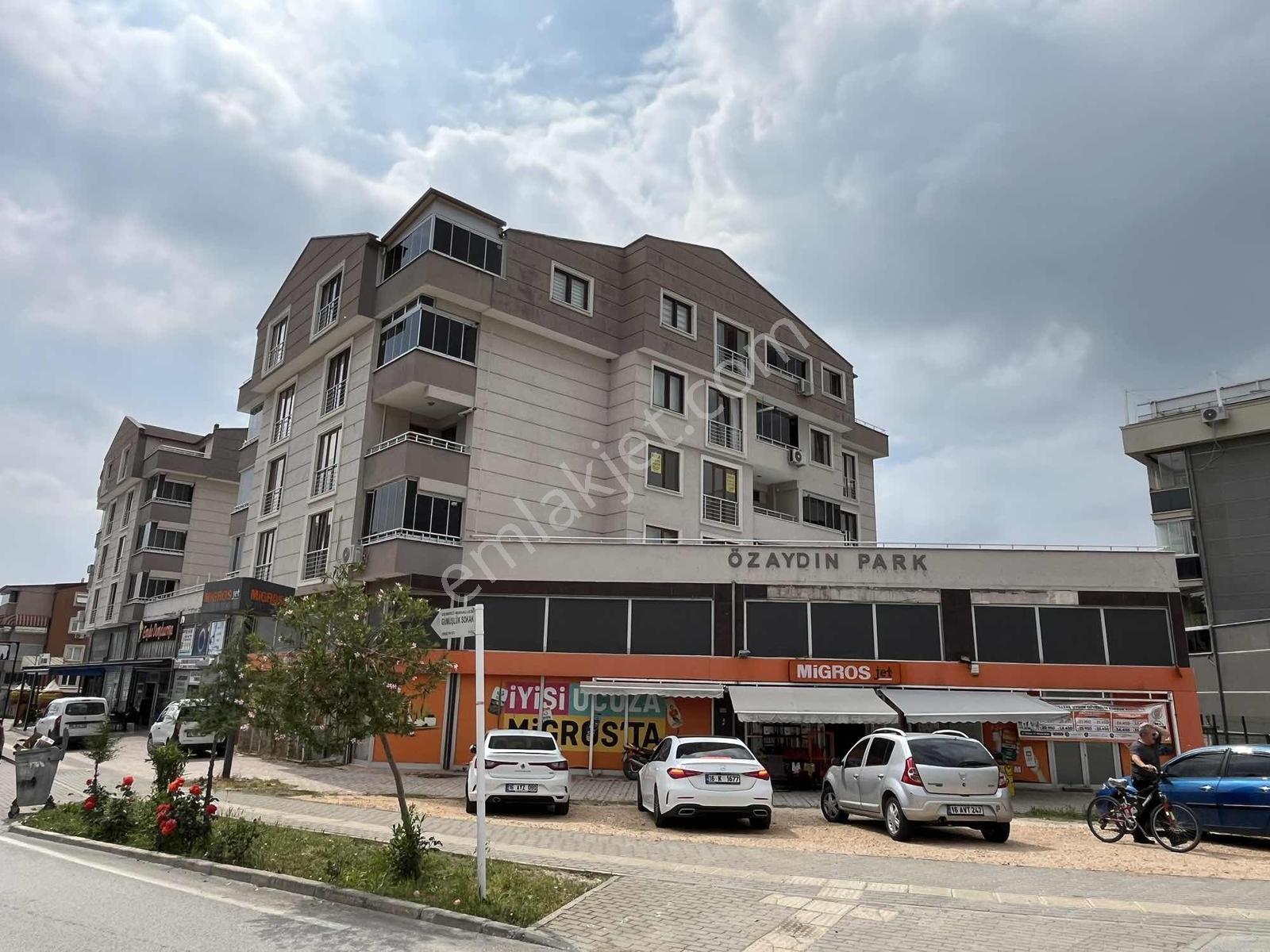 Demirci Mahallesi Site İçerisinde Ara Kat Satılık 3+1 Daire