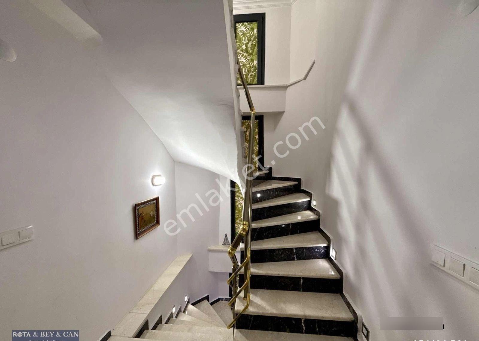Rota'dan | İskele'ye Yürüme Mesafesinde, Site İçinde, 3+1 Villa - Görsel 15