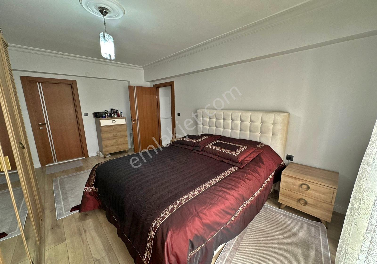 Elvan Mah. Site İçerisin'de/asansörlü/ful Yapılı/ara Katta - Görsel 19