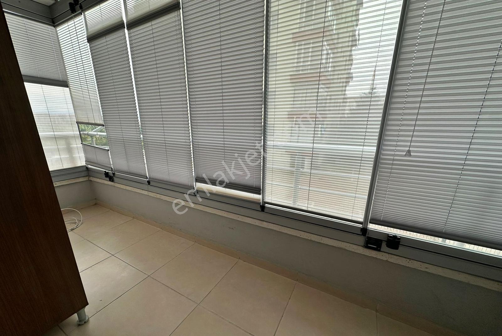 Elvan Mah. Site İçerisin'de/asansörlü/ful Yapılı/ara Katta - Görsel 28