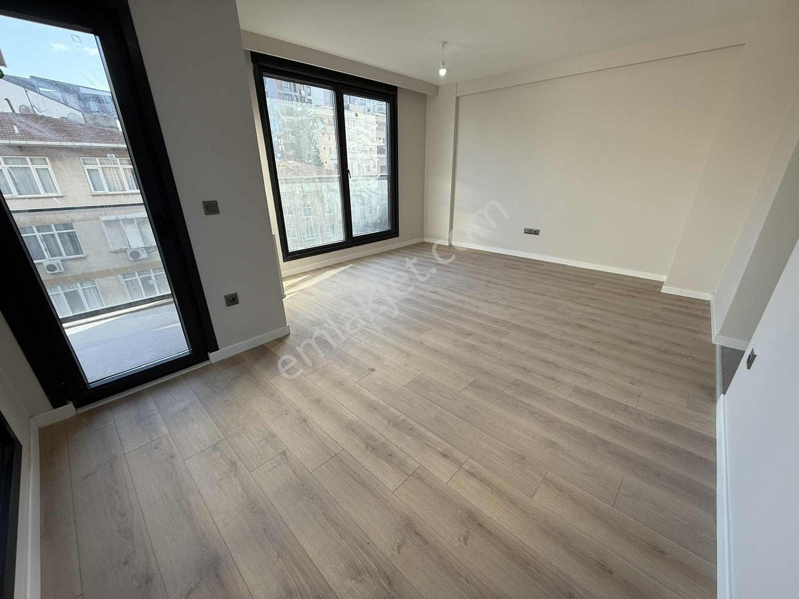 Suadiye'de Sıfır Binada Satılık 2+1 Daire, 75m² Net - Görsel 31