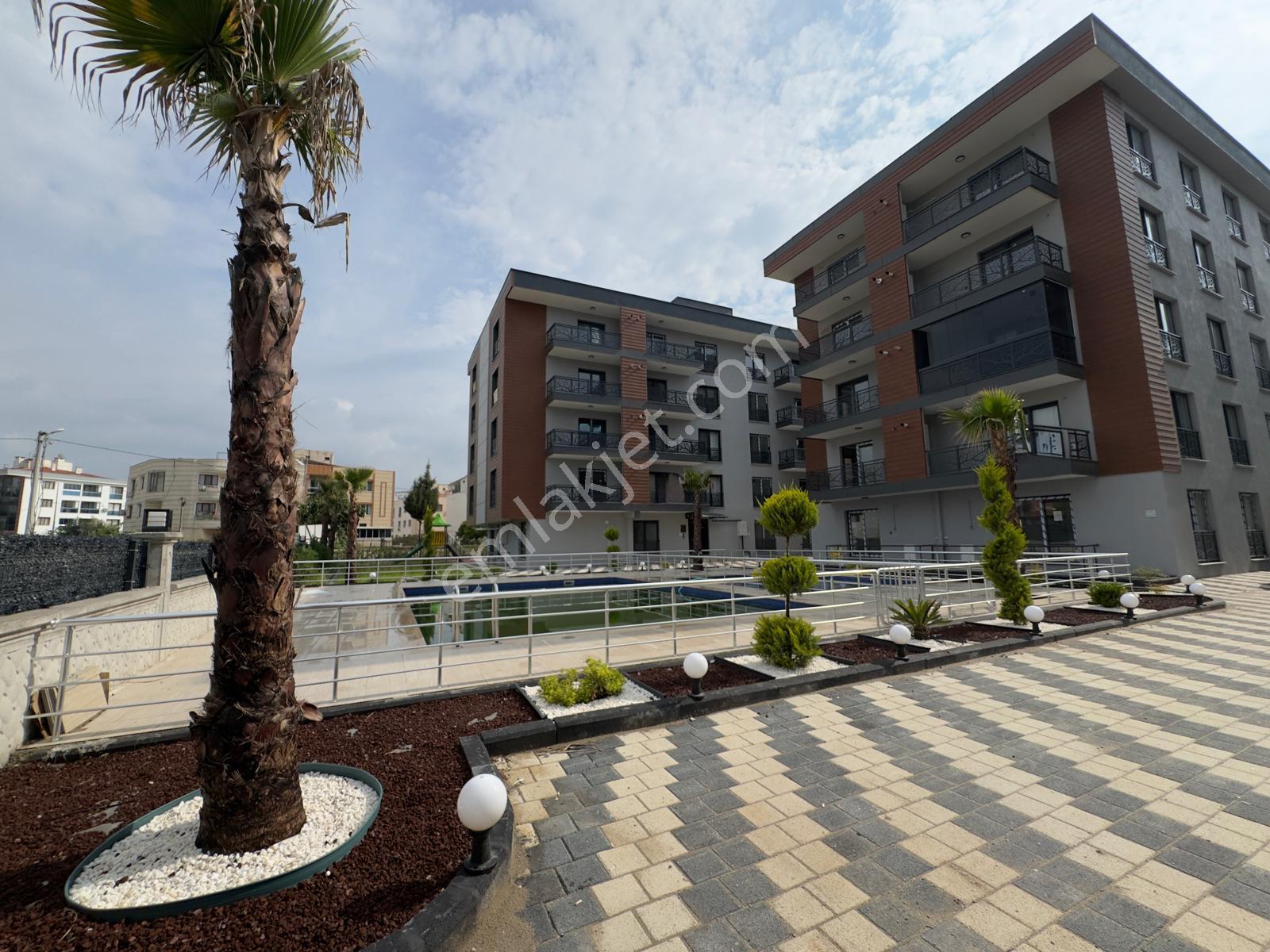 Zeki Emlak'tan Manisa Muradiye Mahallesinde Havuzlu Site İçinde 1+1 Kiralık Daire - Görsel 22