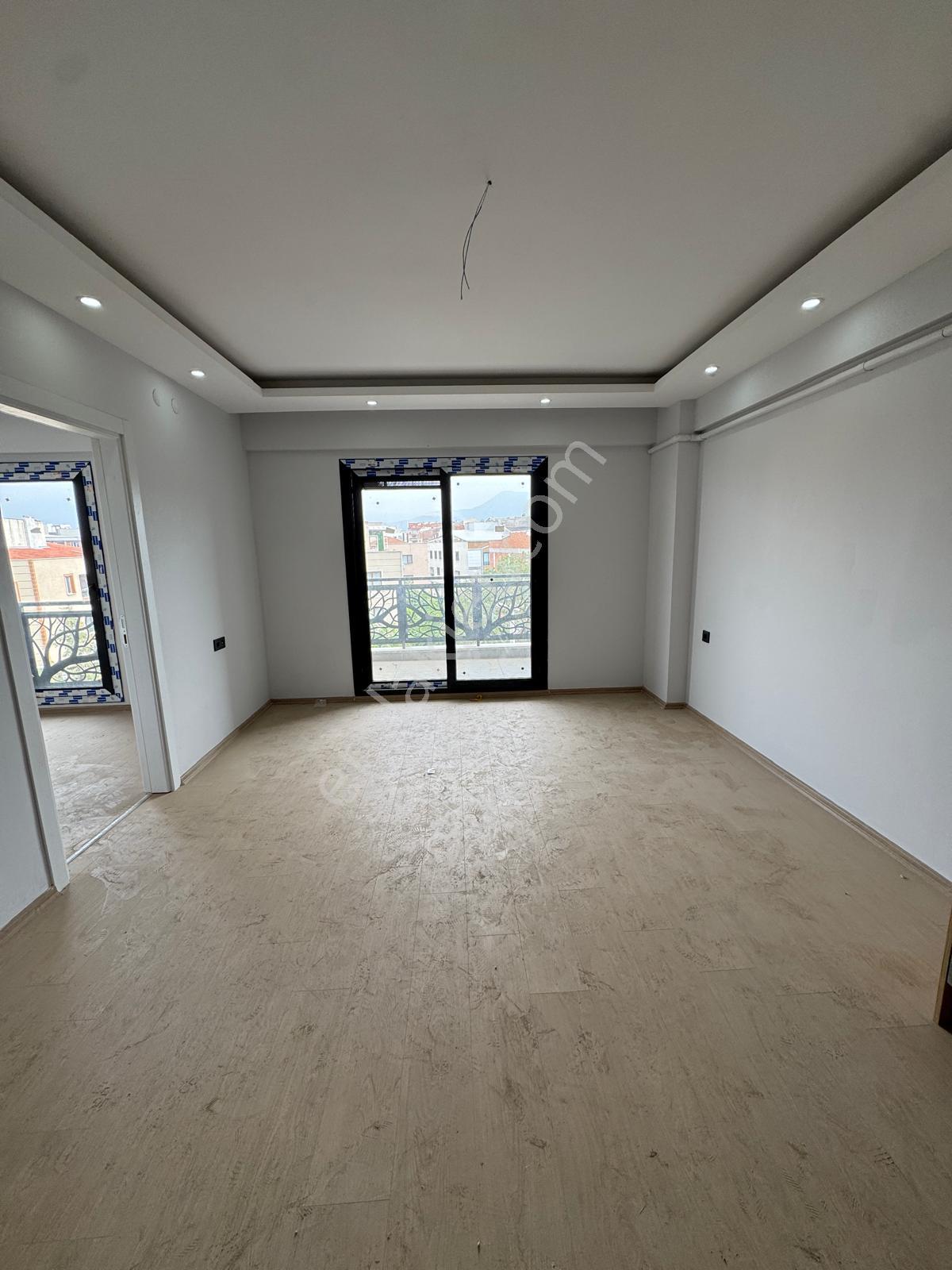 Zeki Emlak'tan Manisa Muradiye Mahallesinde Havuzlu Site İçinde 1+1 Kiralık Daire - Görsel 5