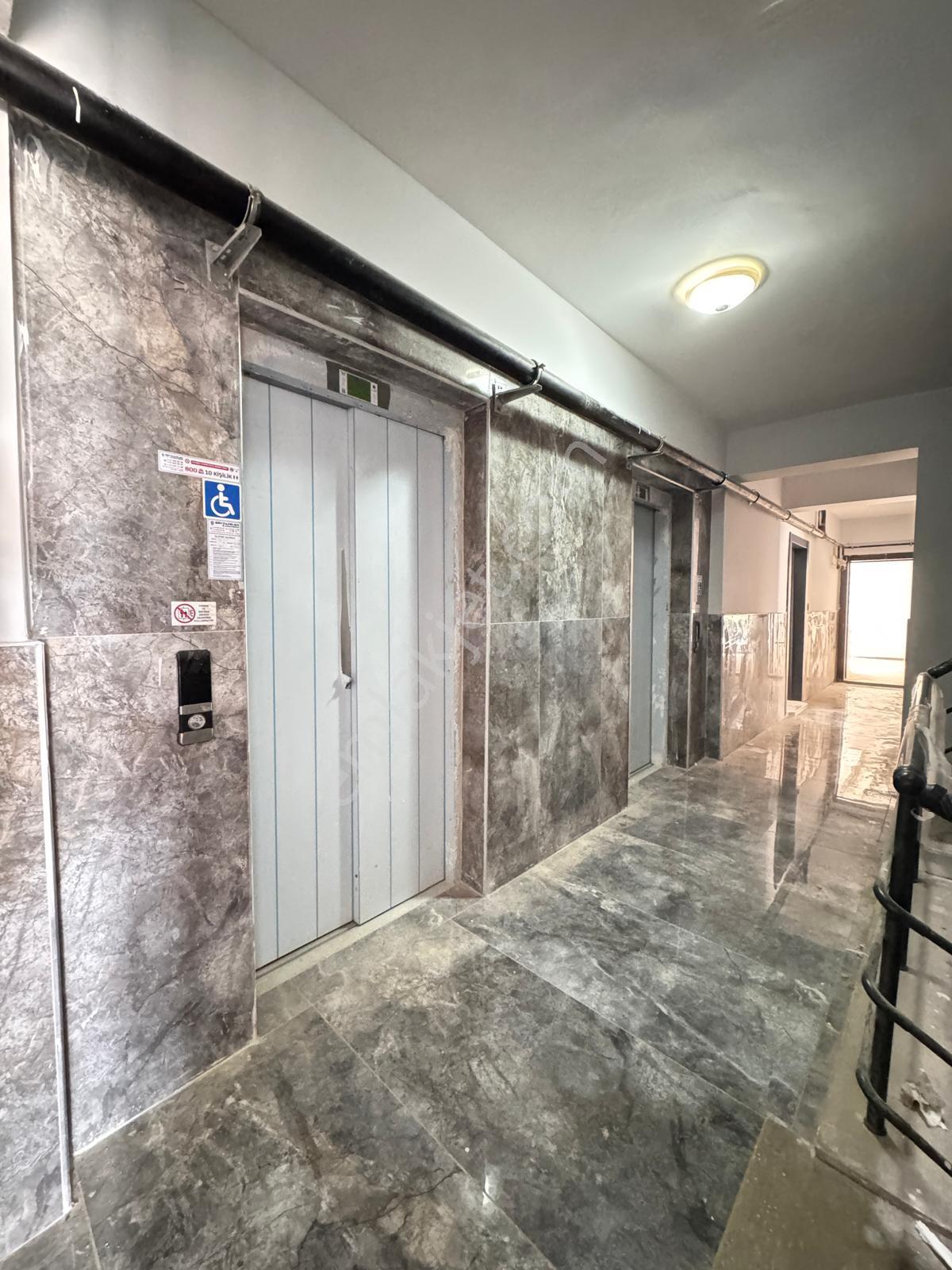 Zeki Emlak'tan Manisa Muradiye Mahallesinde Havuzlu Site İçinde 1+1 Kiralık Daire - Görsel 20