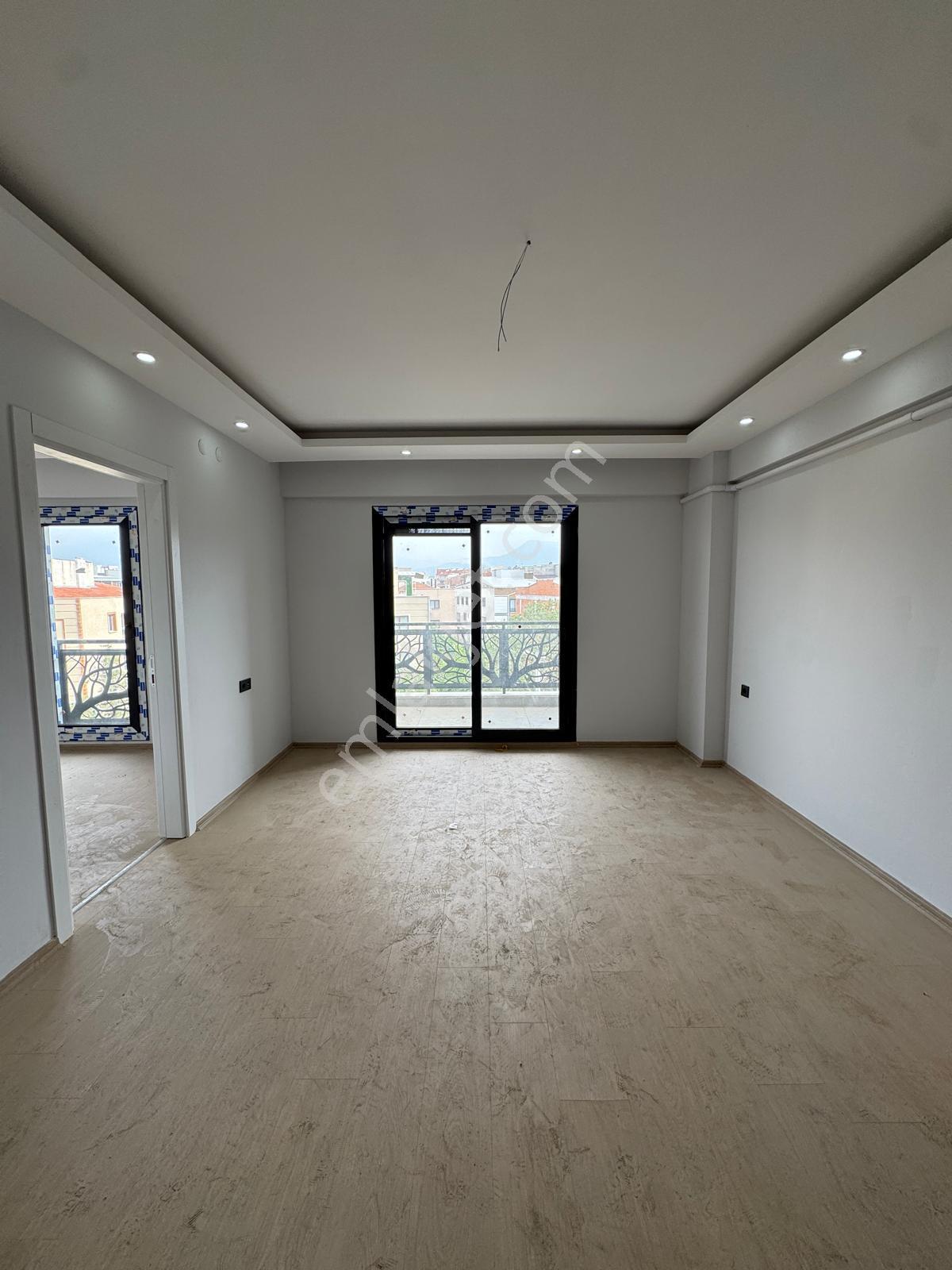 Zeki Emlak'tan Manisa Muradiye Mahallesinde Havuzlu Site İçinde 1+1 Kiralık Daire - Görsel 7